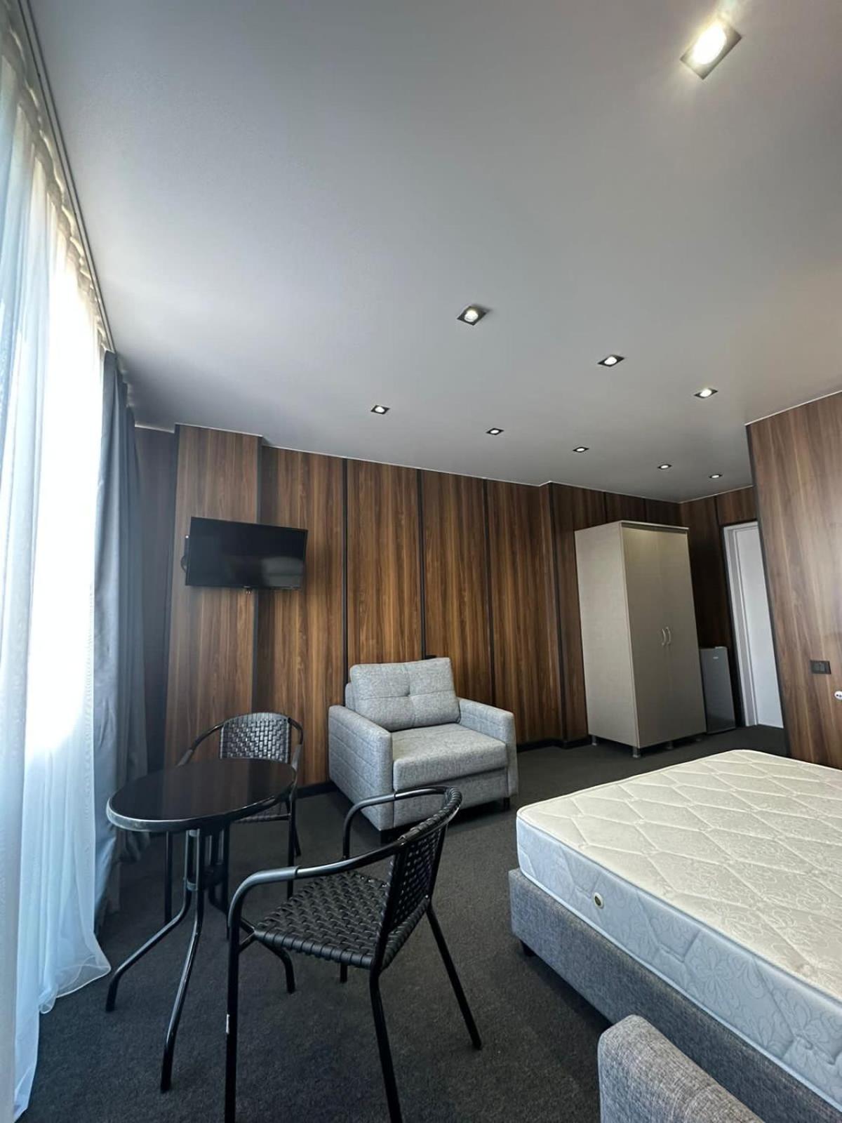 HOTEL SOBRANIE
