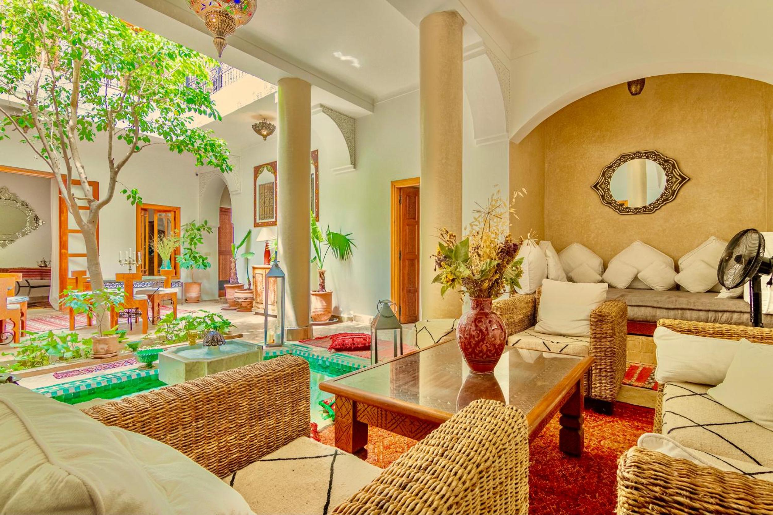 lounge