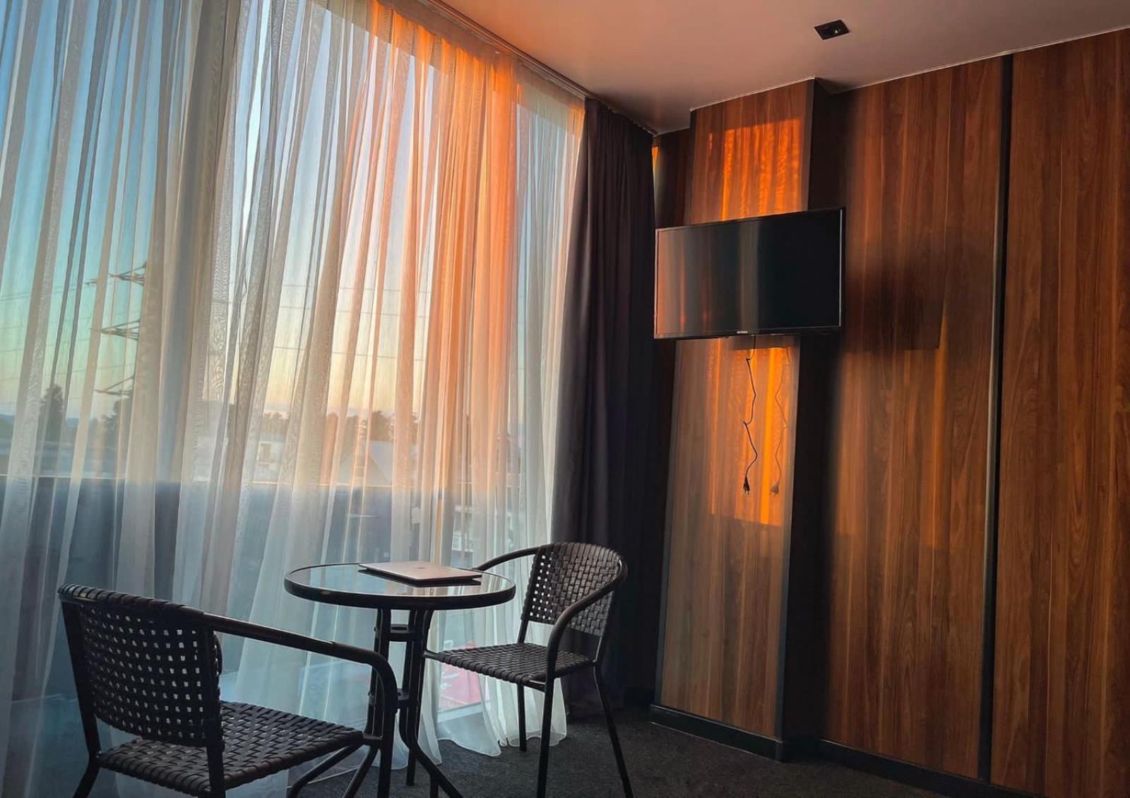 HOTEL SOBRANIE