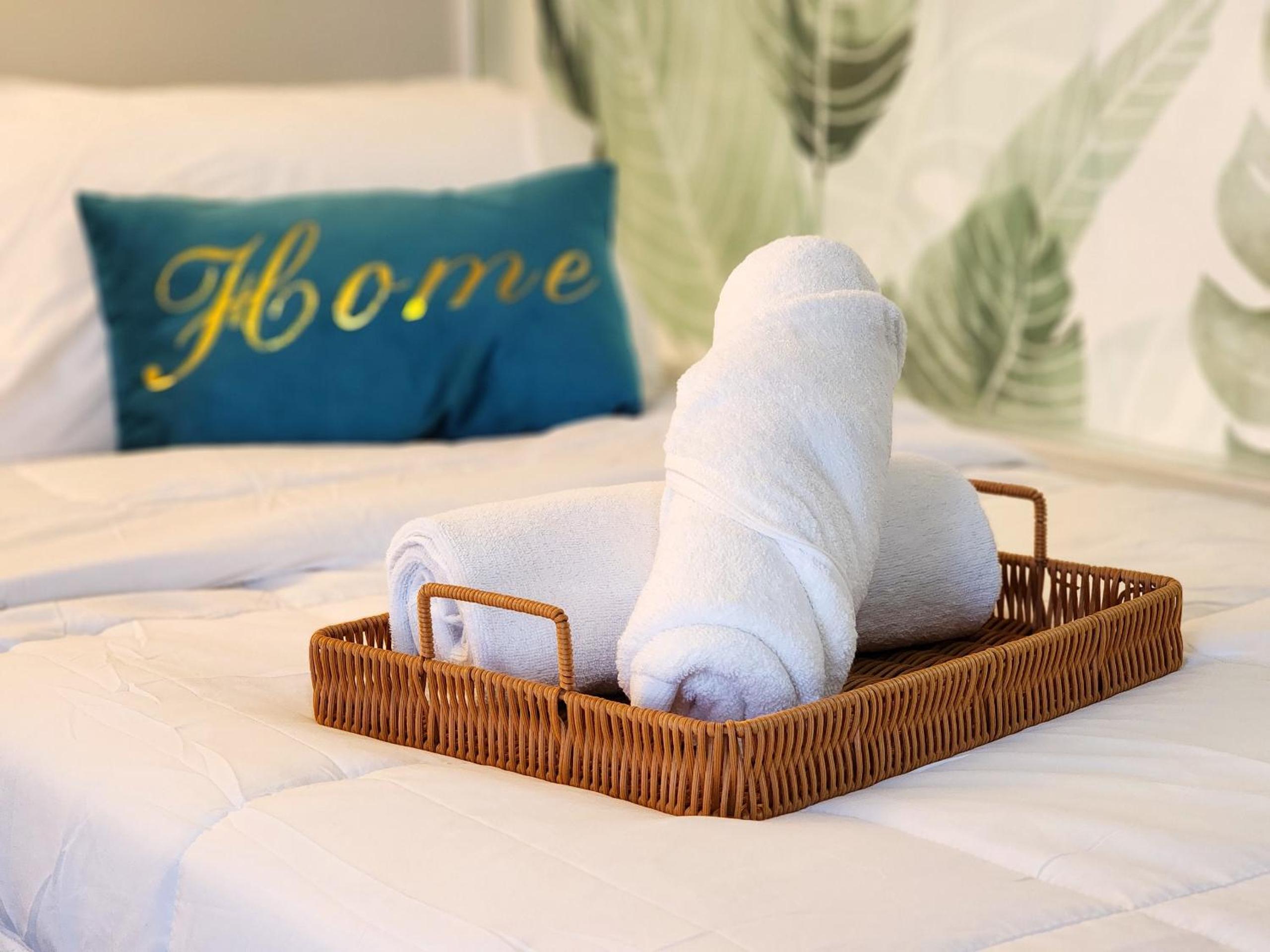 Loft Suite Seaview Near Johor Bahru Custom 7 pax