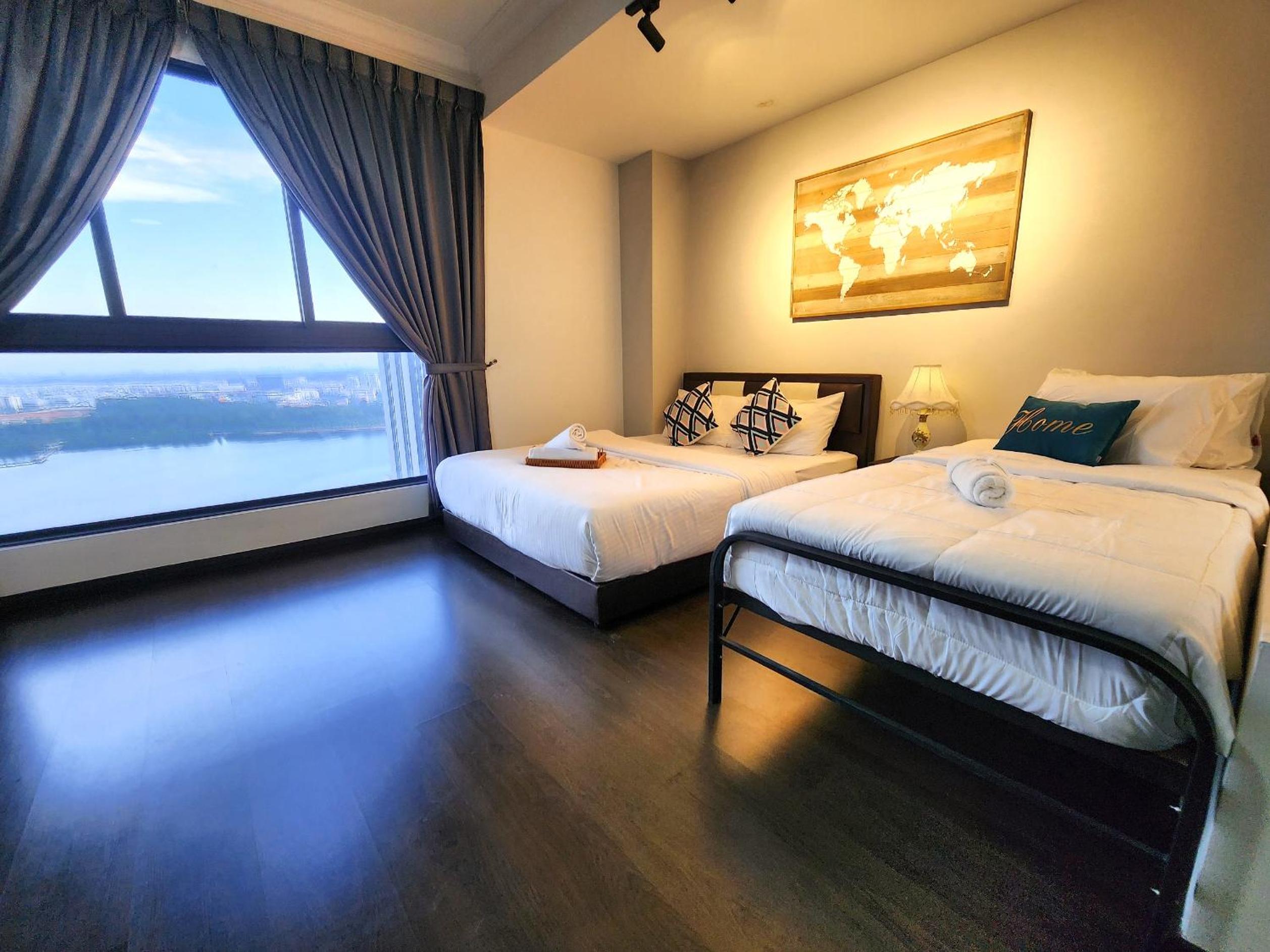 Loft Suite Seaview Near Johor Bahru Custom 7 pax