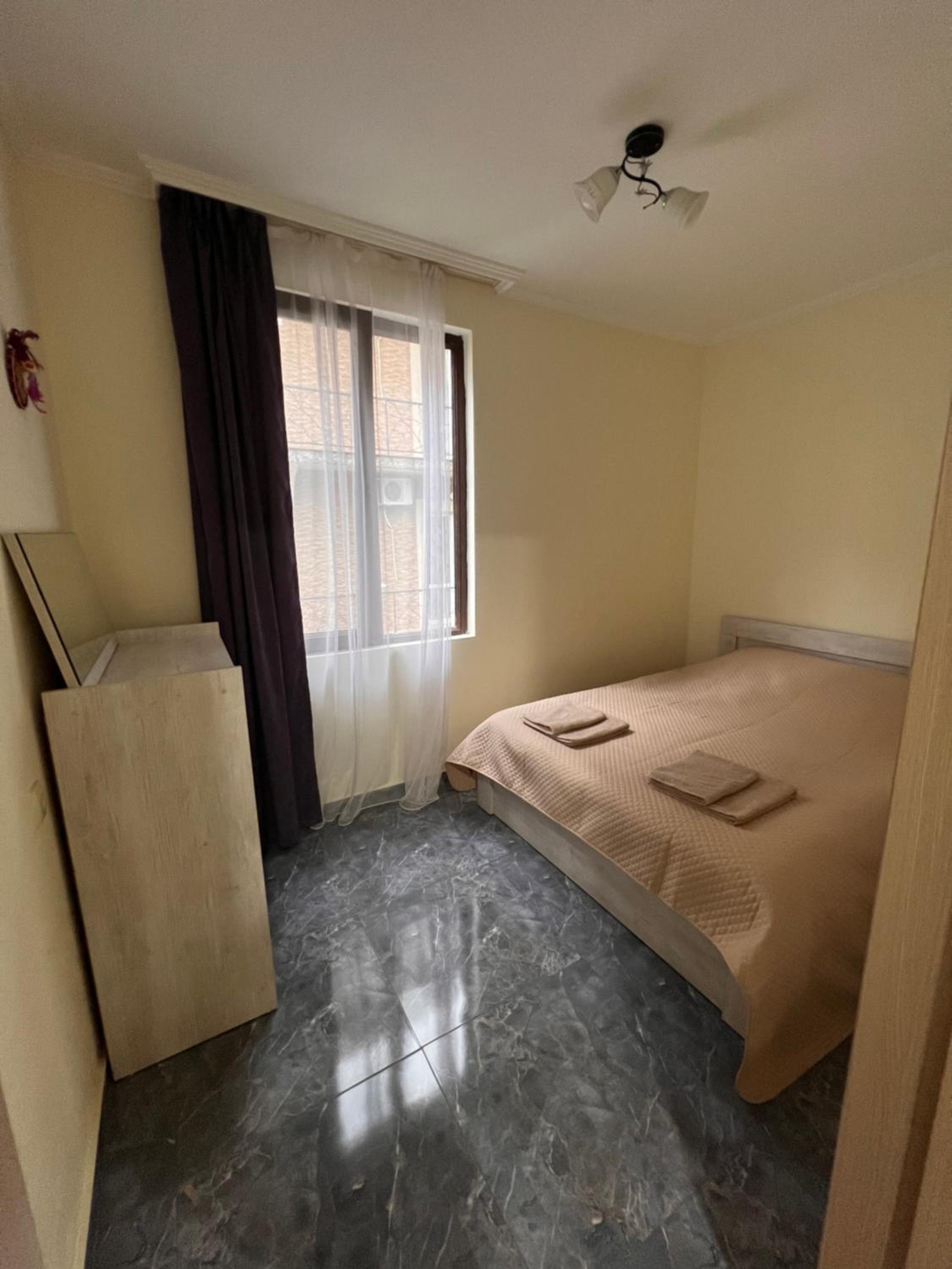 Solo apartments