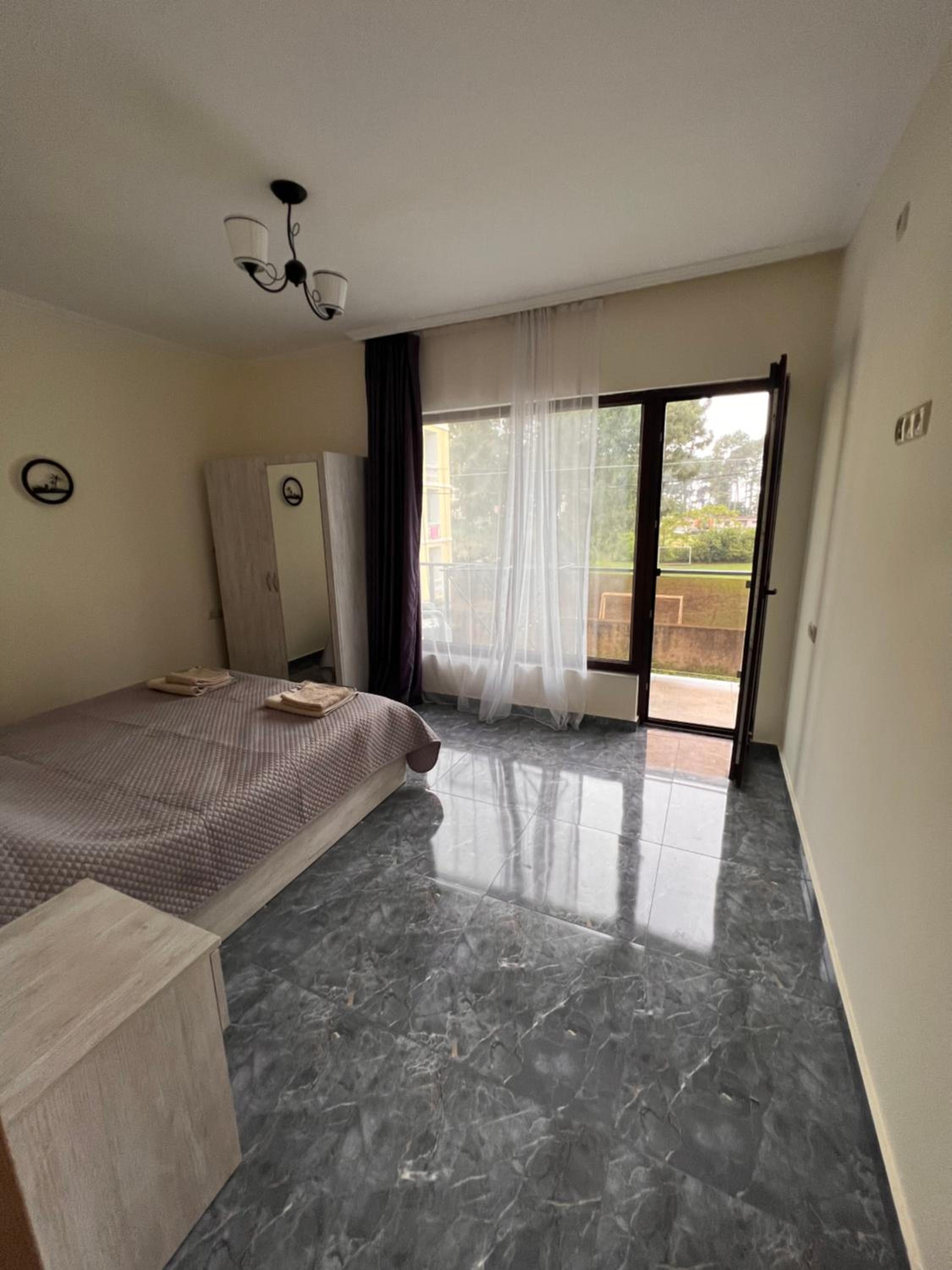 Solo apartments