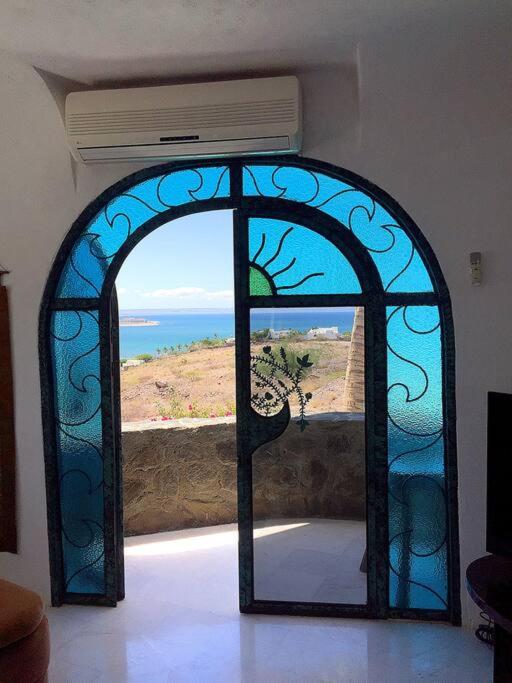 Casa estilo Gaudí - Alberca compartida espacio especial para familias!