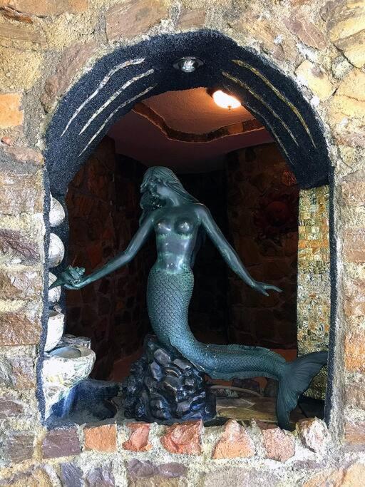 Casa estilo Gaudí - Alberca compartida espacio especial para familias!