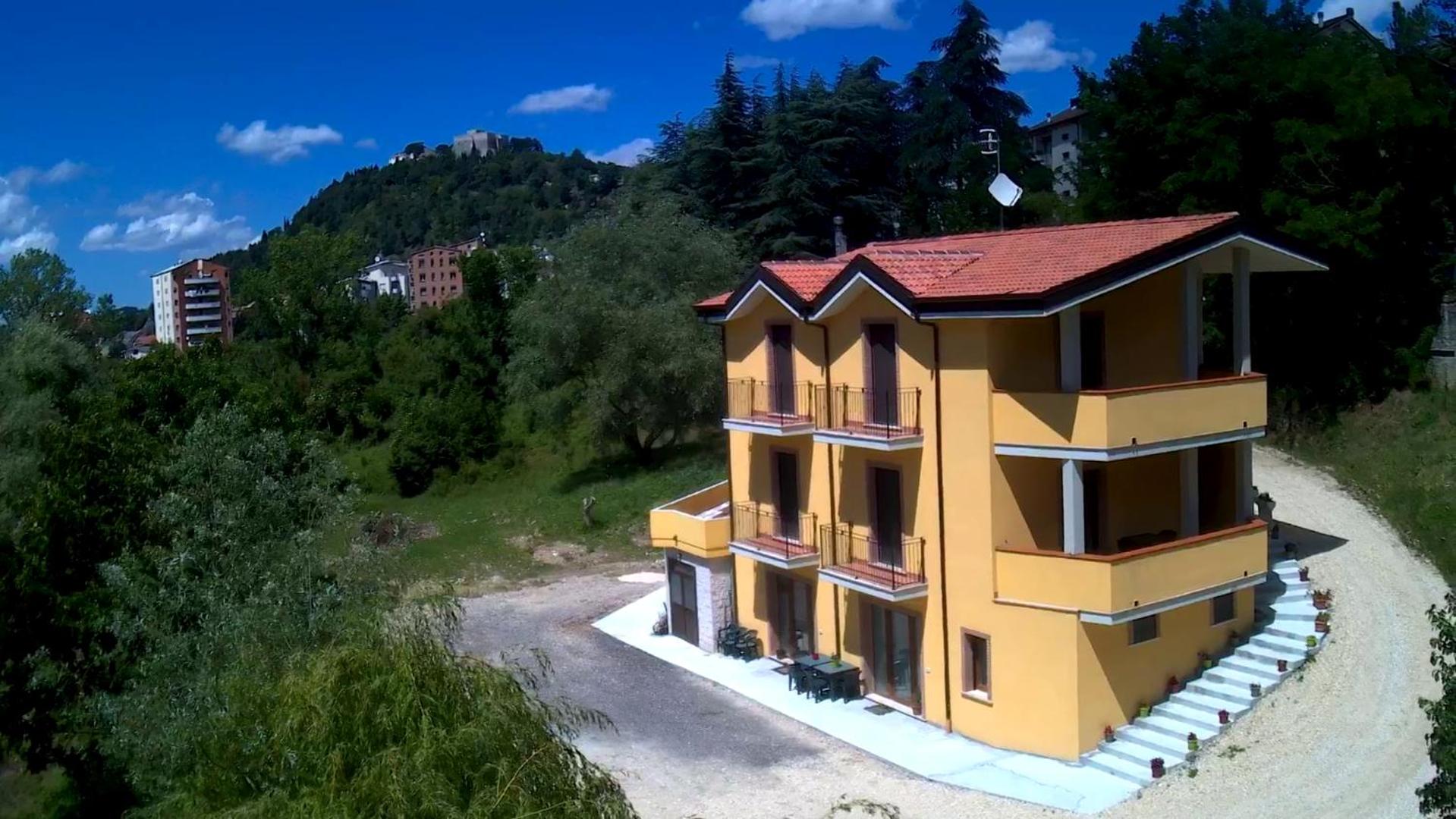 Villa Center appartamenti nel verde in città photo 3
