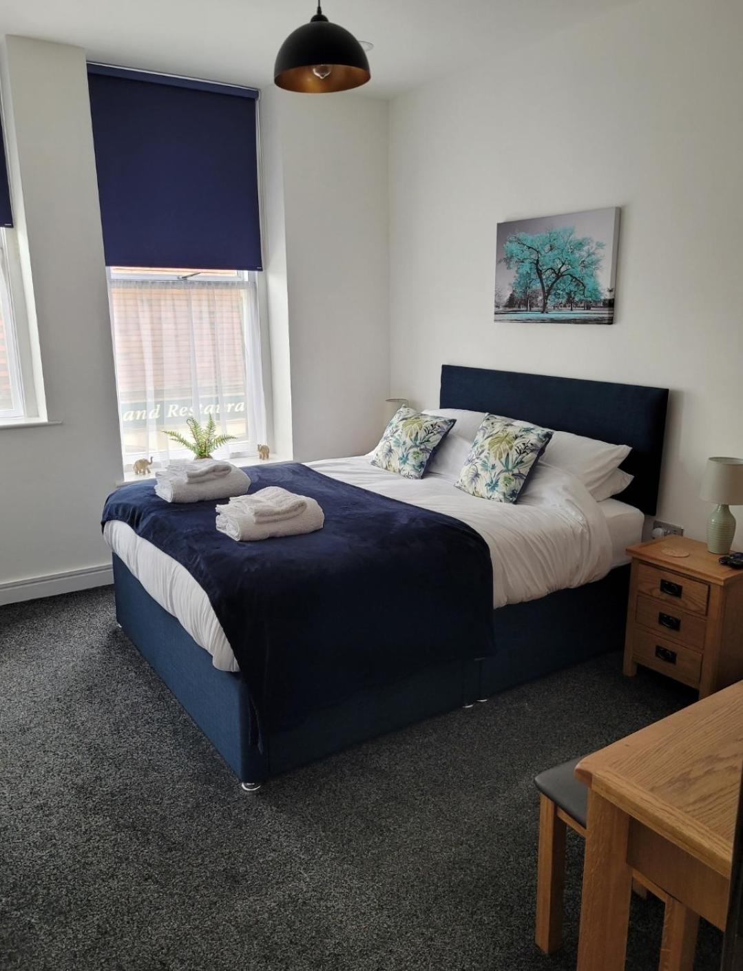 Contemporary 1 Bed Apartment, In Central Buxton view 2