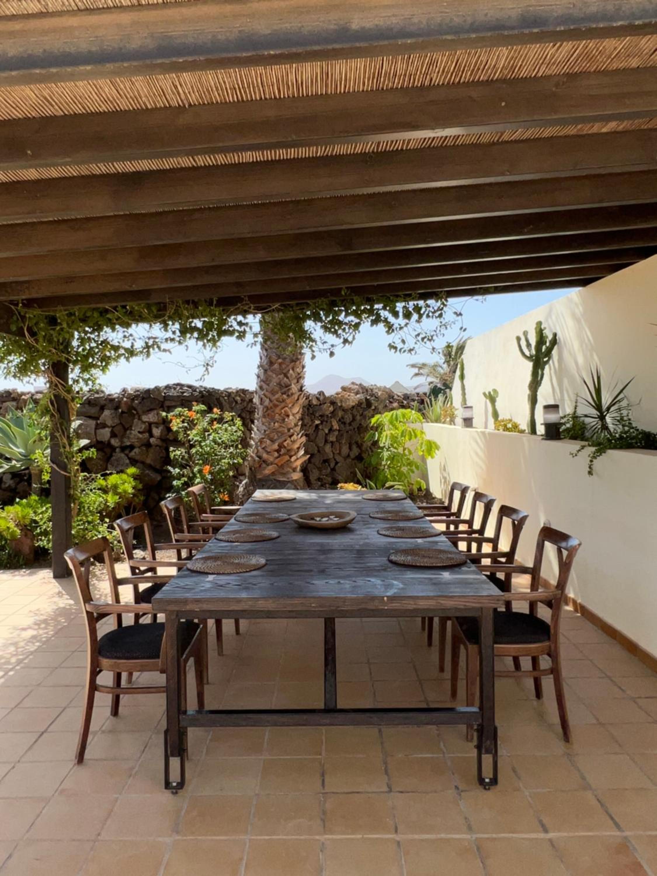 Surf&fun heated pool villa