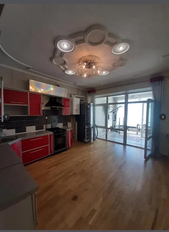 Apartment - apartment with expensive renovation))) view 2