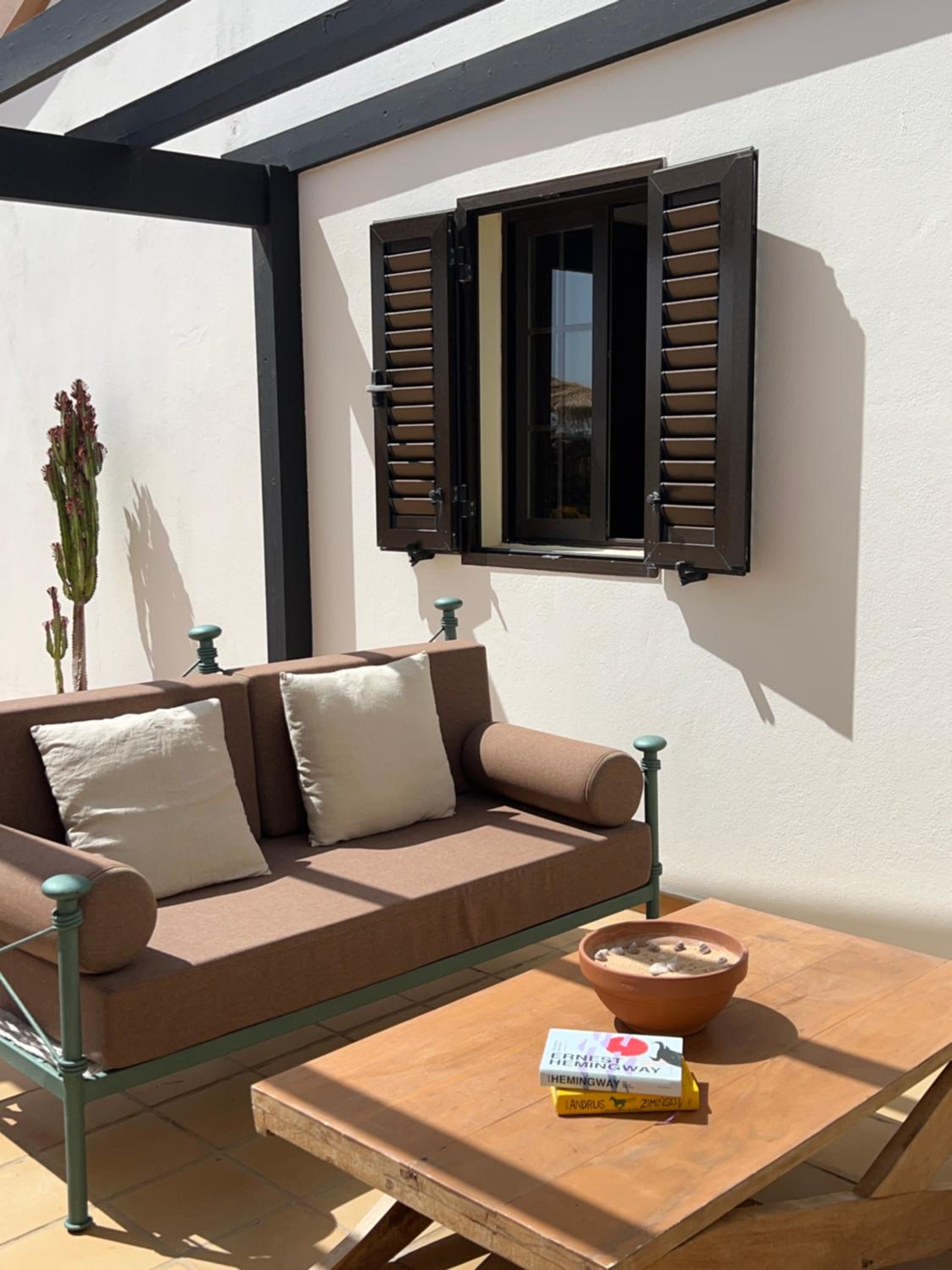 Surf&fun heated pool villa