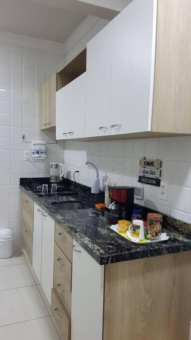Apartamento com 3 quartos! 7 camas no Centro