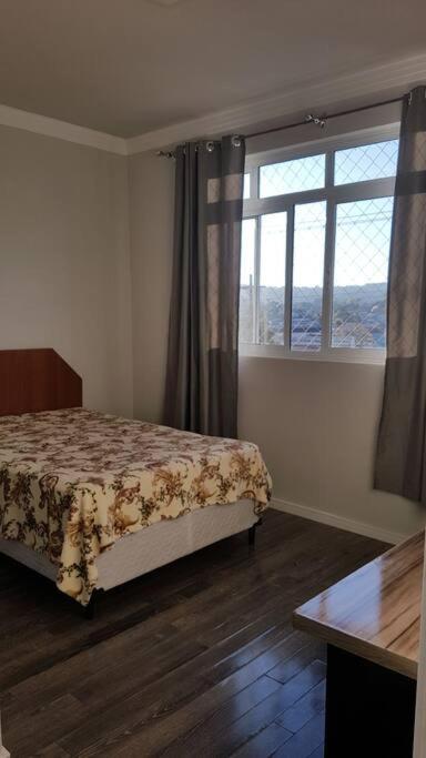 Apartamento com 3 quartos! 7 camas no Centro