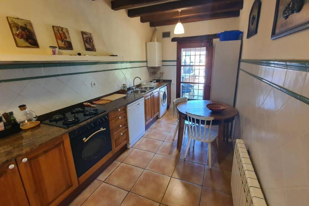 Casa con piscina comunitaria en Torroella de Fluvià