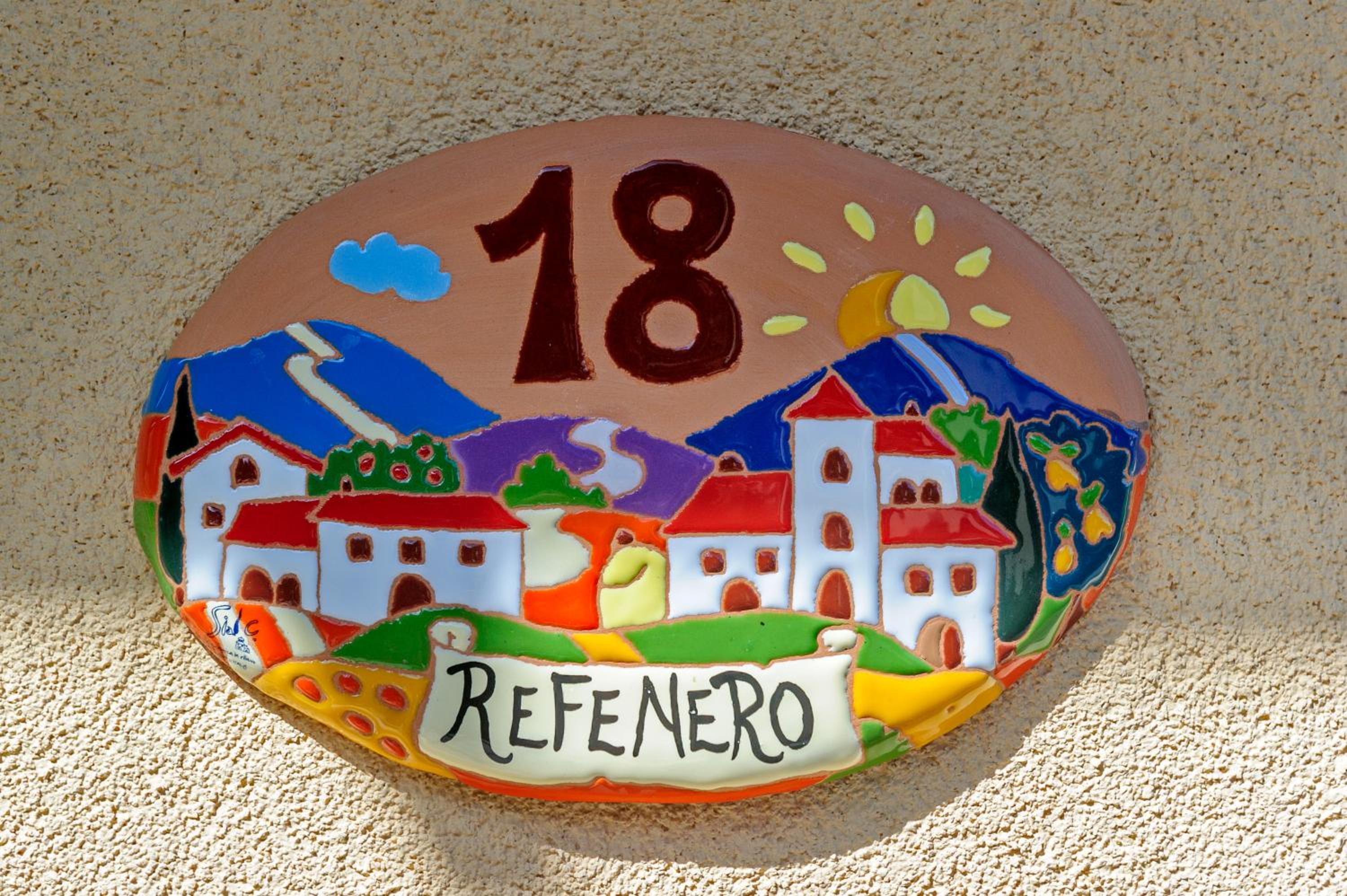 CASA REFENERO view 4