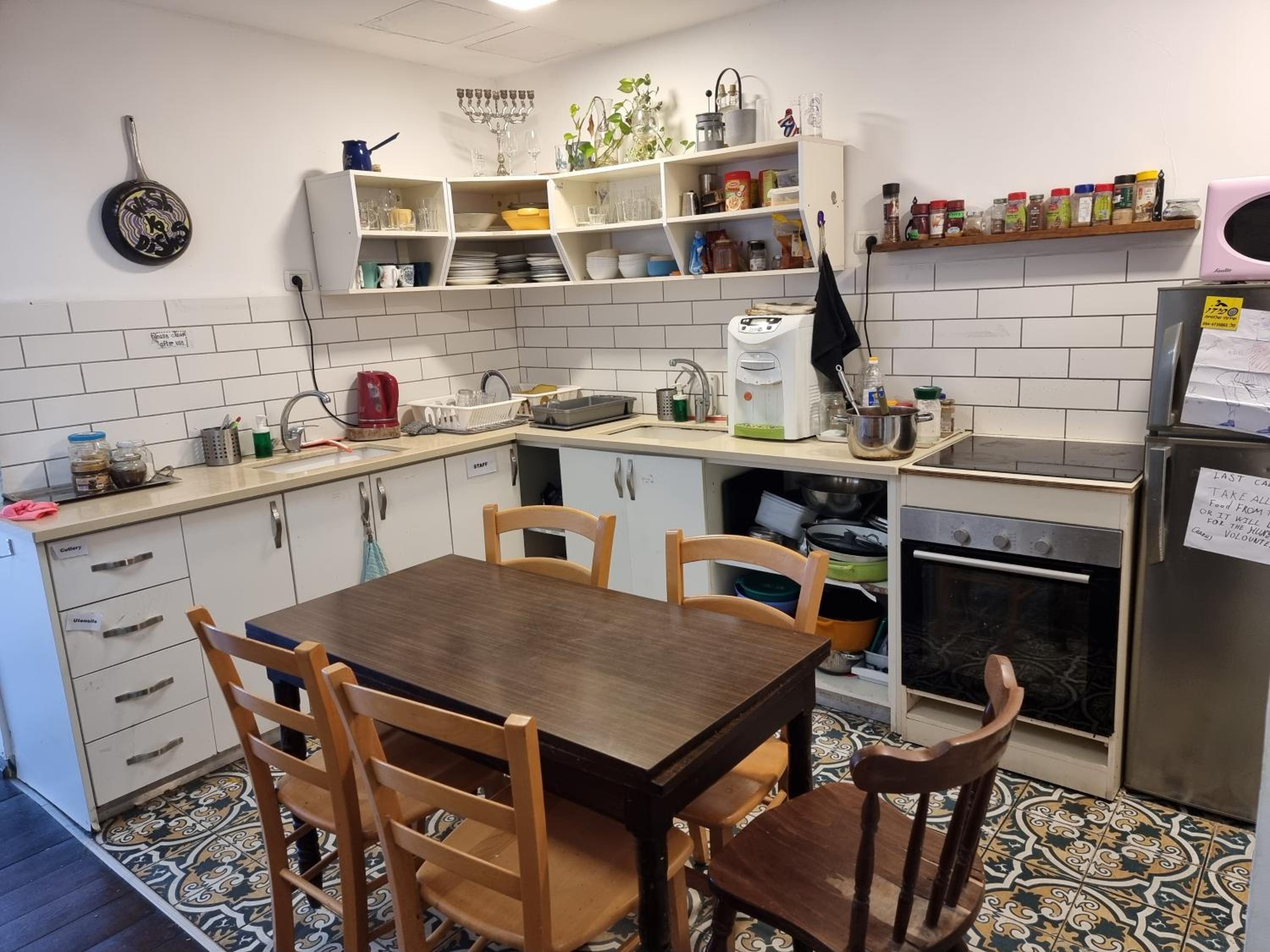 Haifa Hostel - Image 4