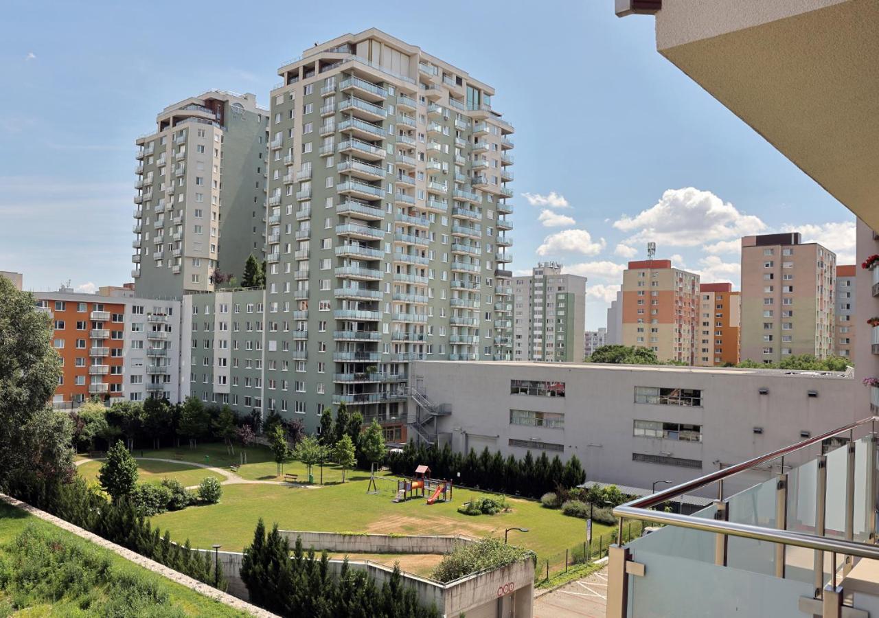 Luxury Grand Apartments by Bratislavatrip