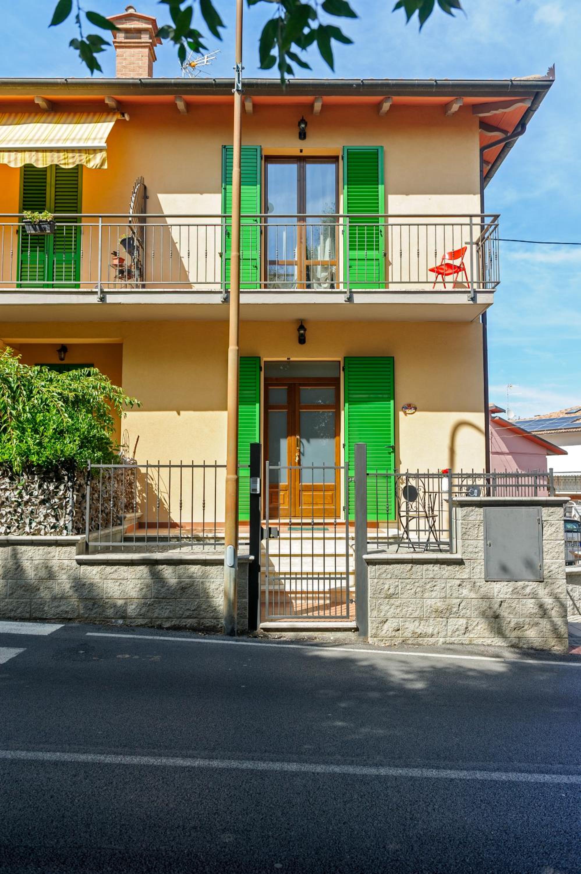 CASA REFENERO view 2