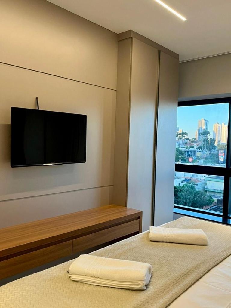Estúdio Amplo c/ Quarto Privativo e Cama Super King