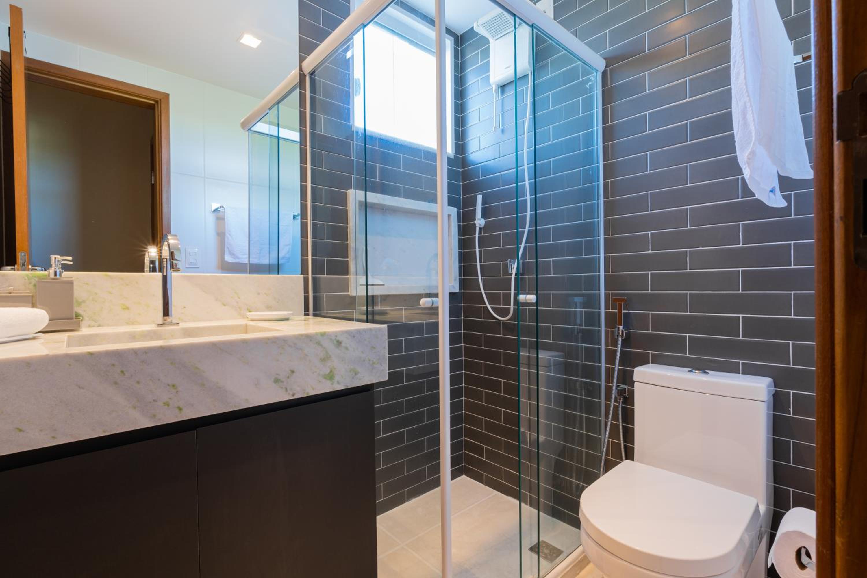 Apartment in Guarajuba with 2 Comfortable Suites.