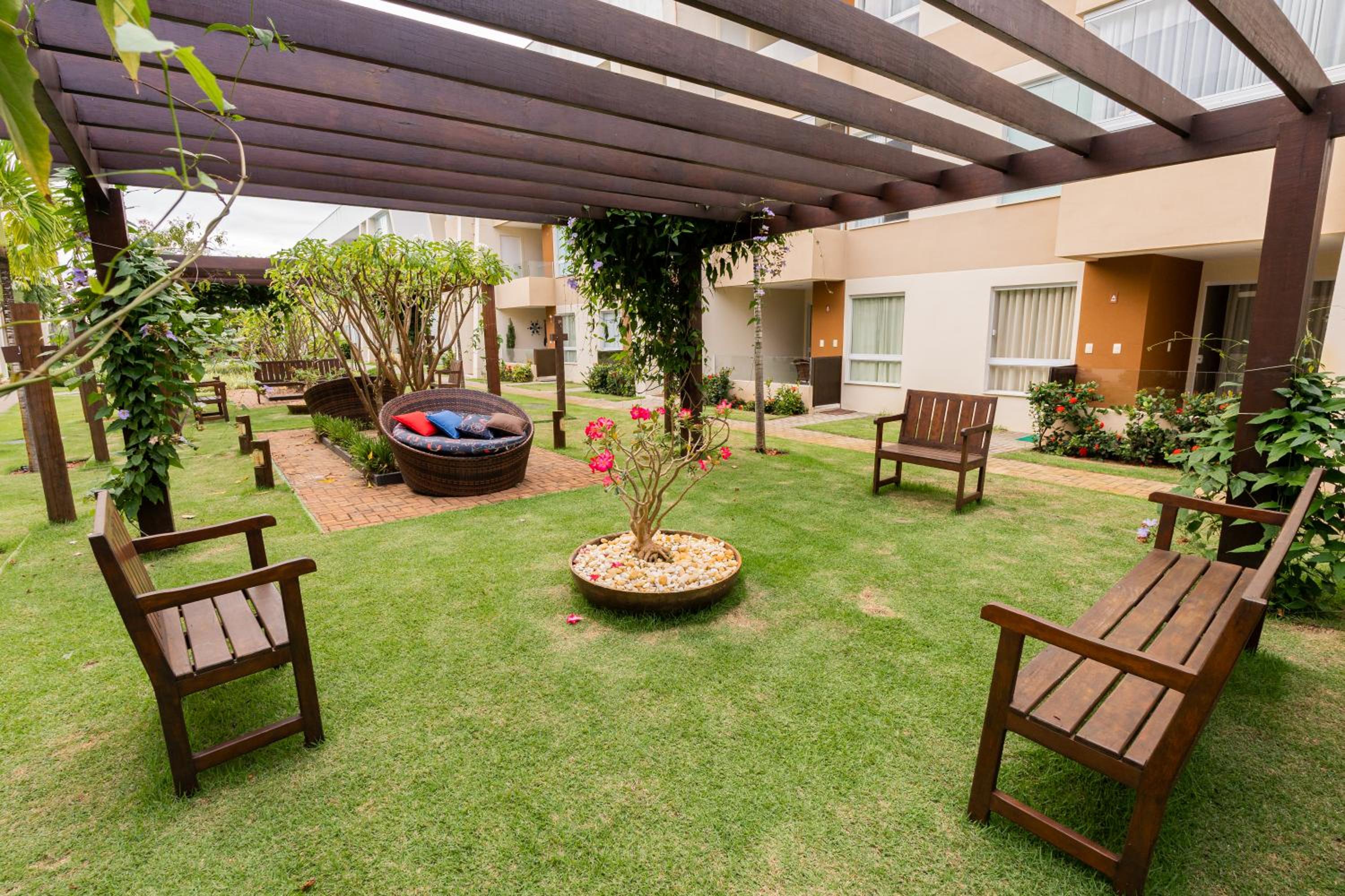 Apartment in Guarajuba with 2 Comfortable Suites.