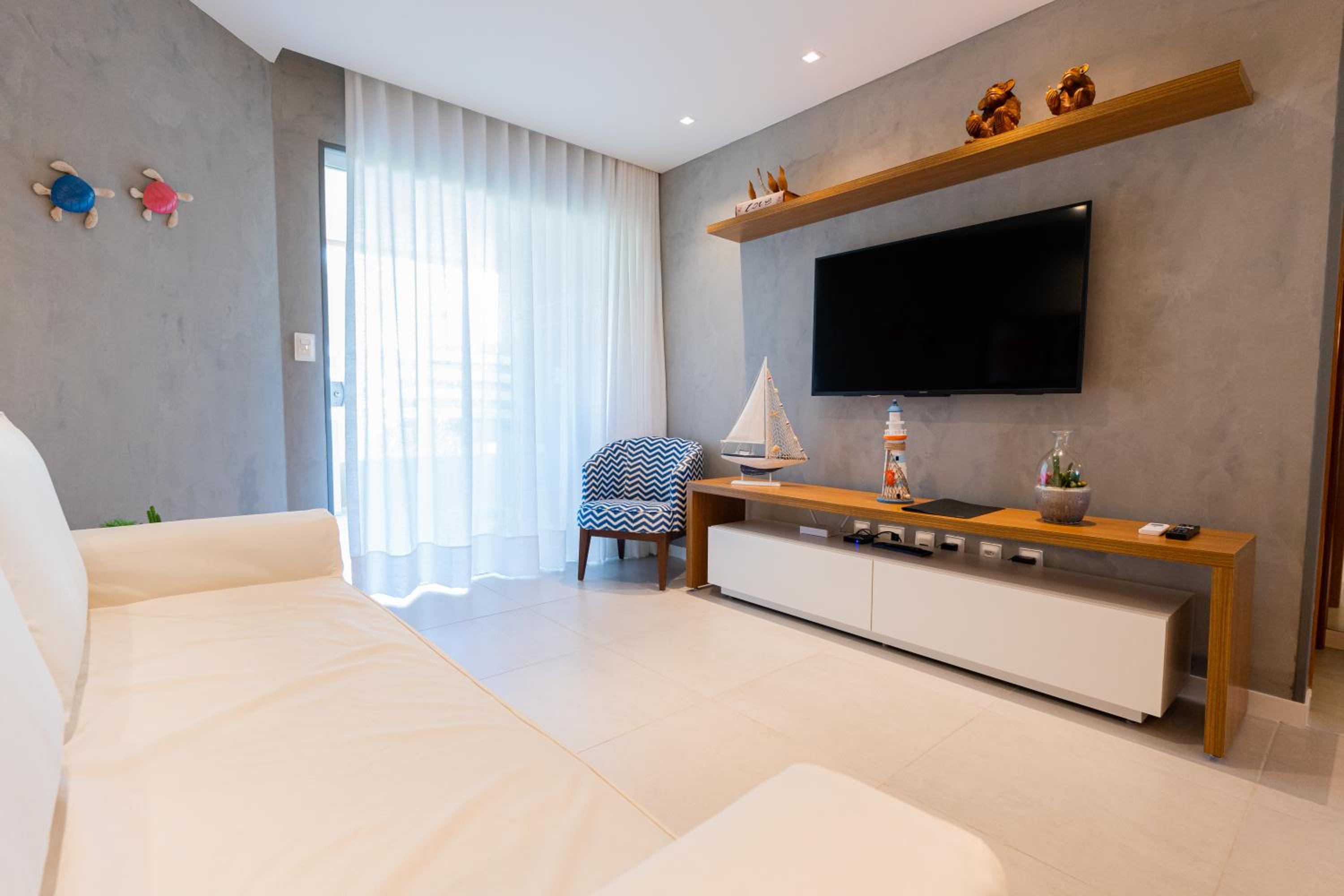 Apartment in Guarajuba with 2 Comfortable Suites.