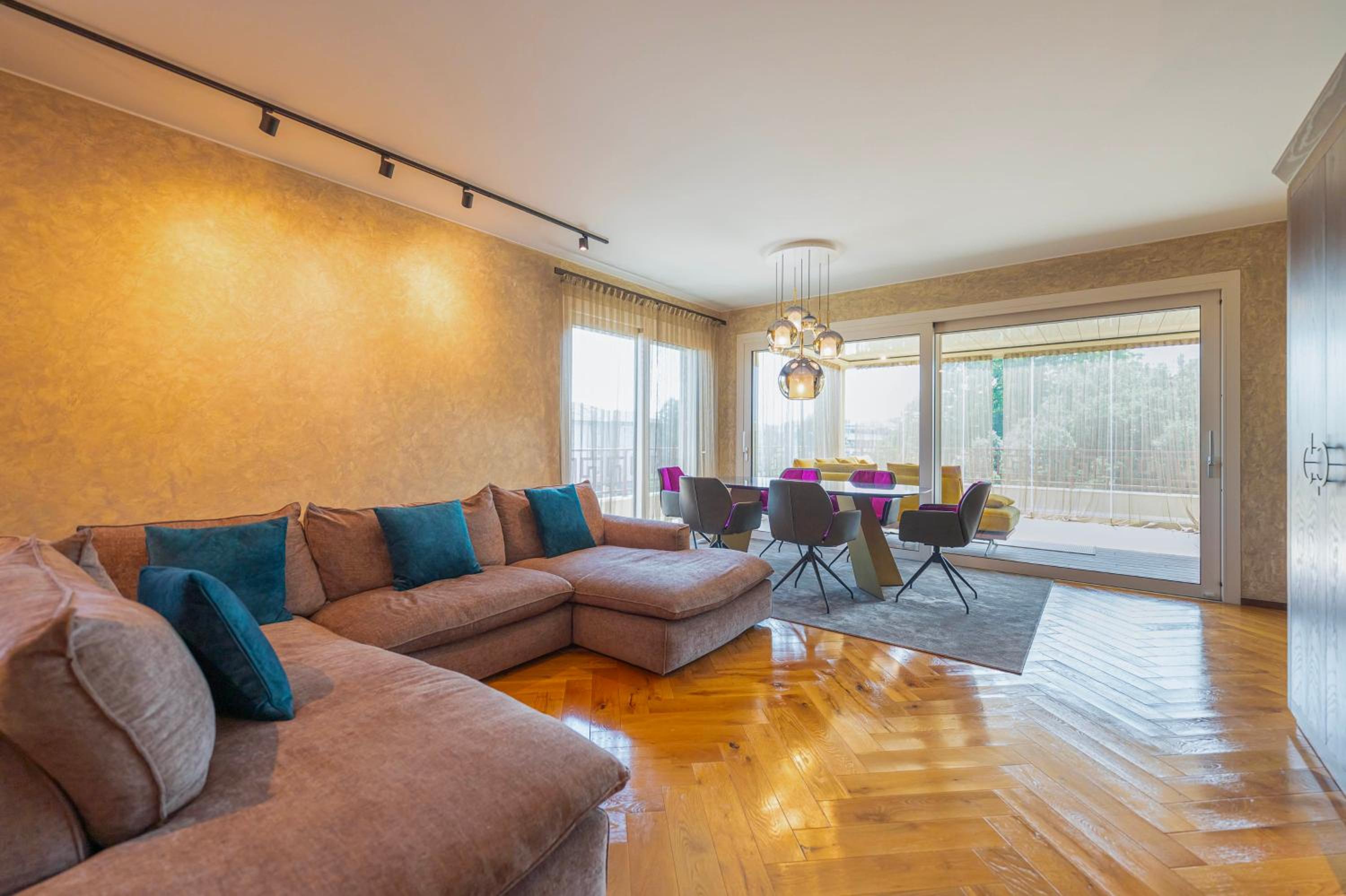 Venice New Luxury Penthouse - free parking and roof terrace view 5