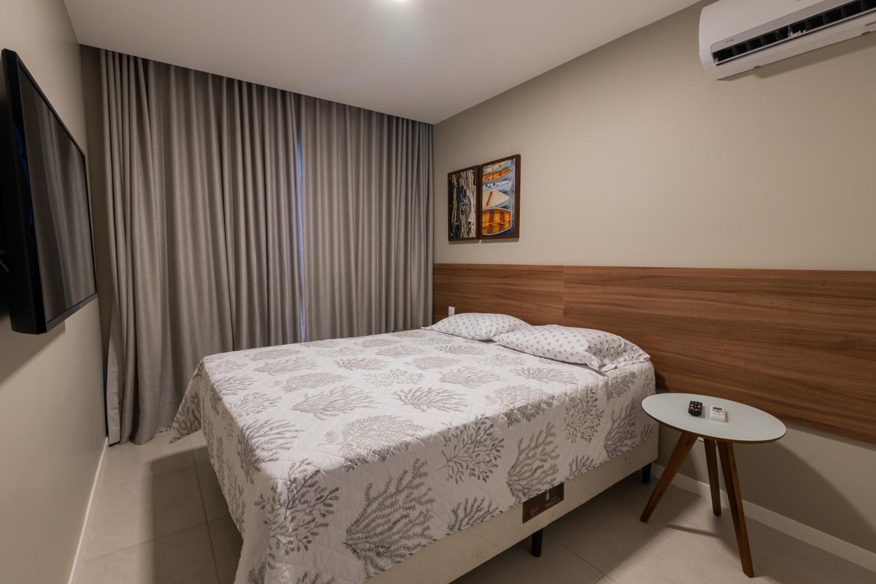 Apartment in Guarajuba with 2 Comfortable Suites.