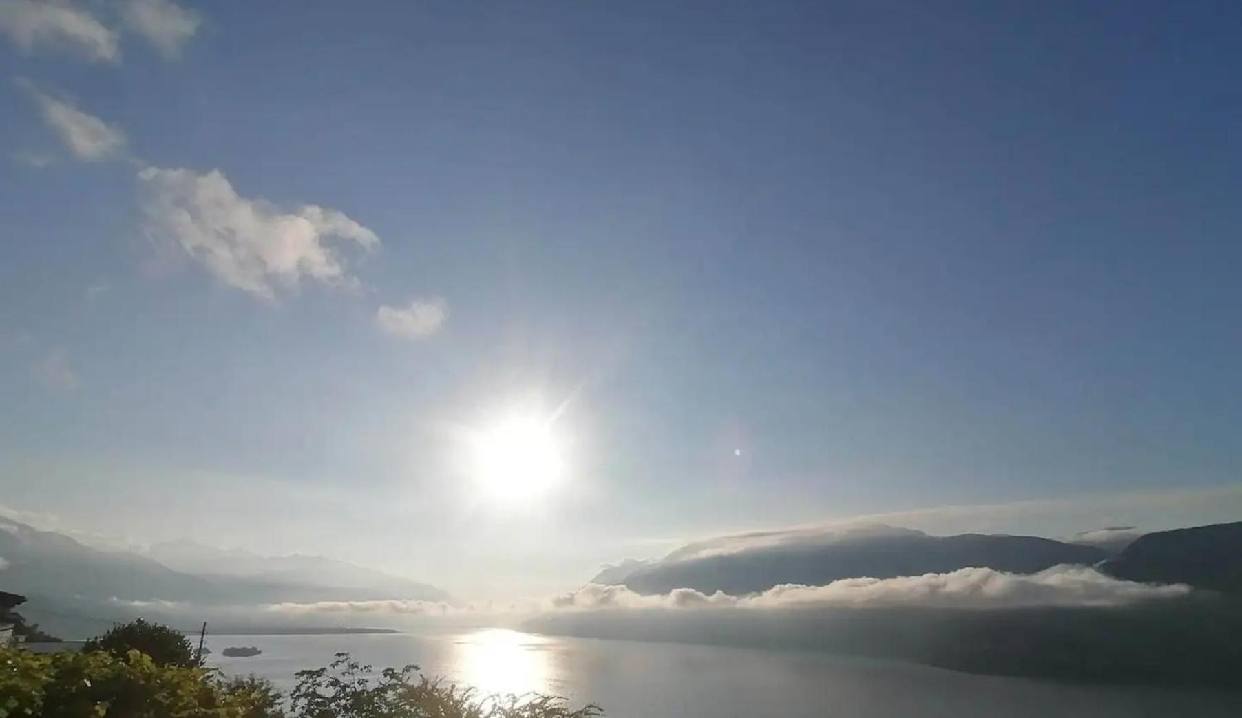 Nido con vista sul lago