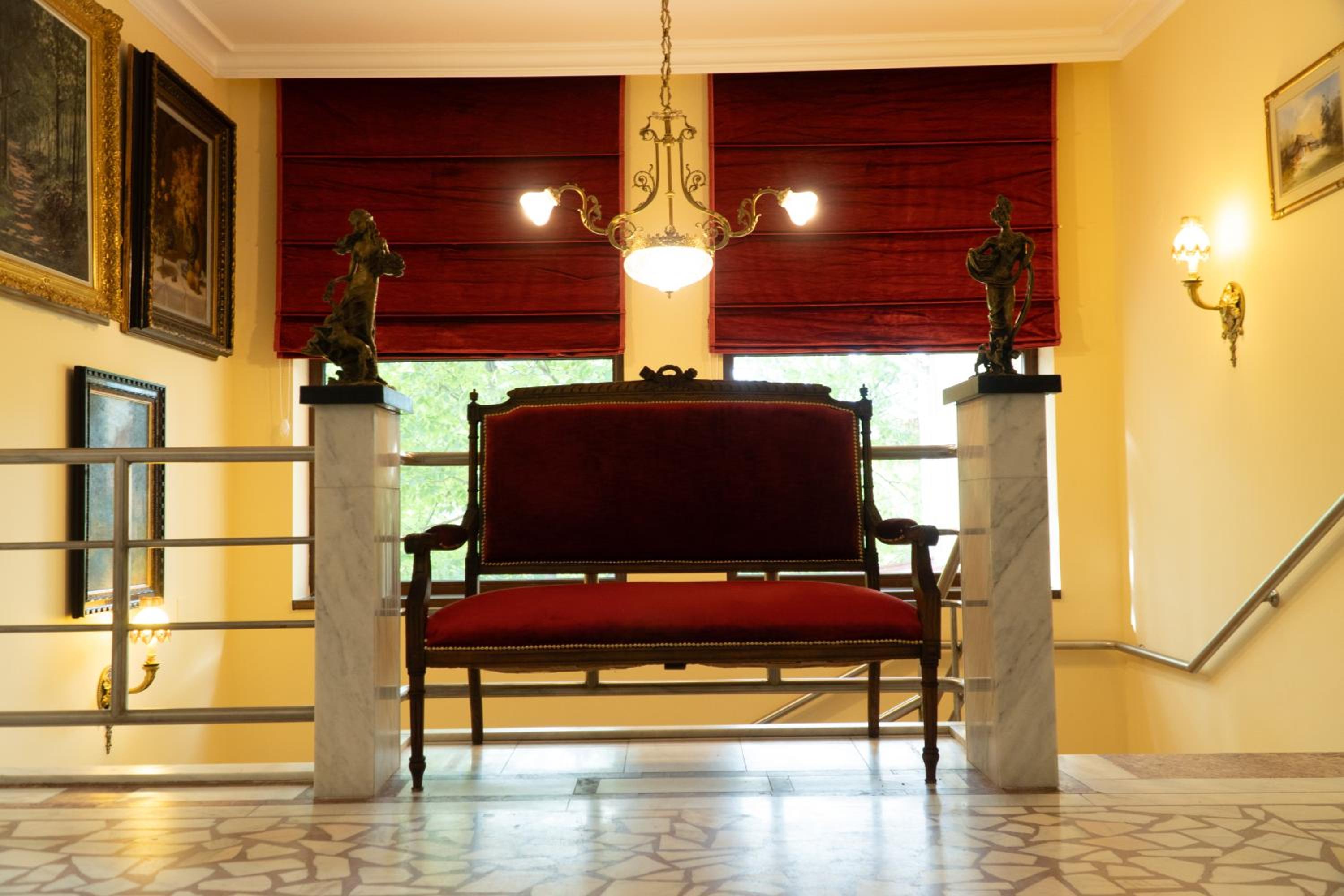 CASA IANUȘ
