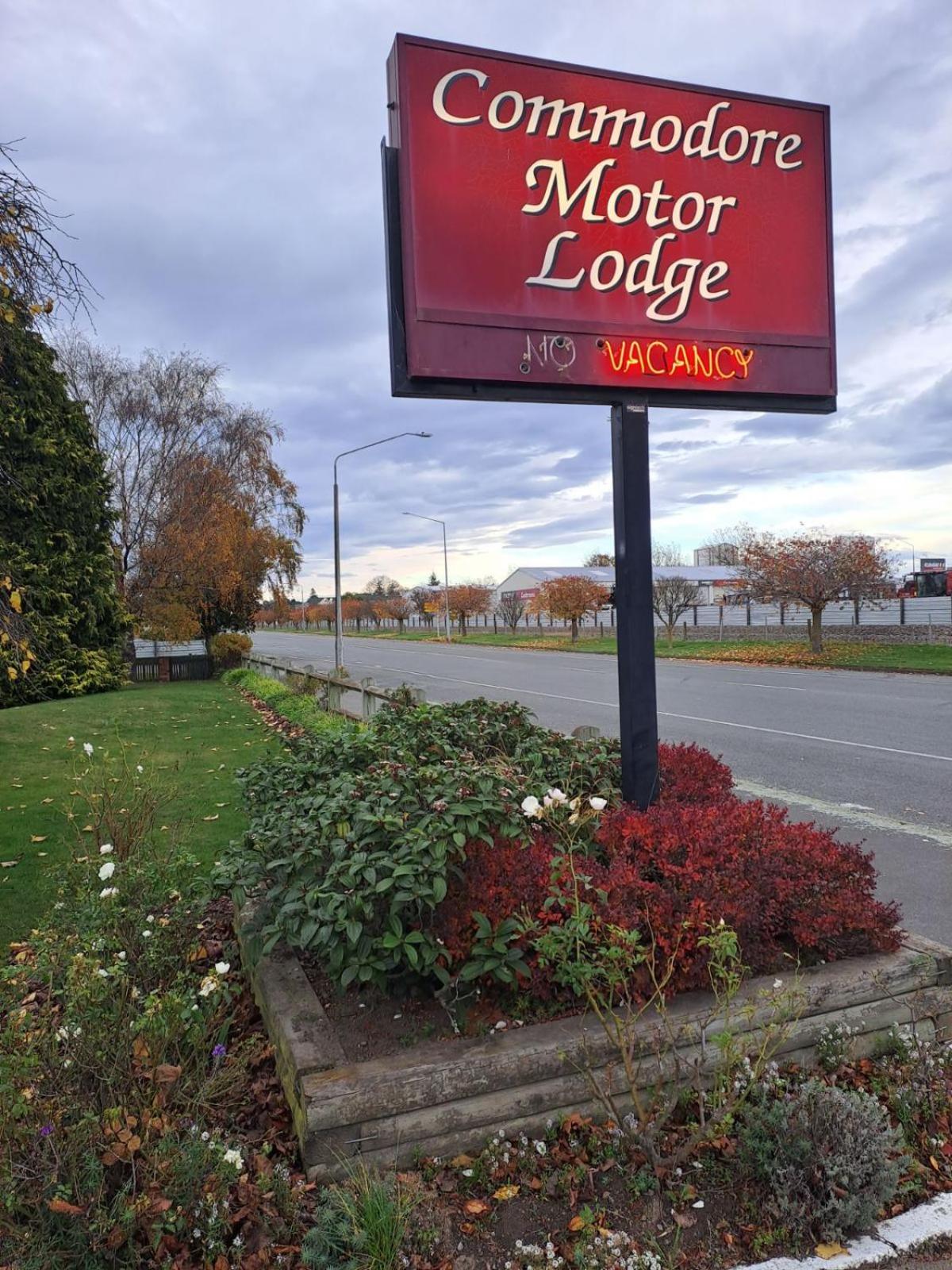 Commodore Motor Lodge