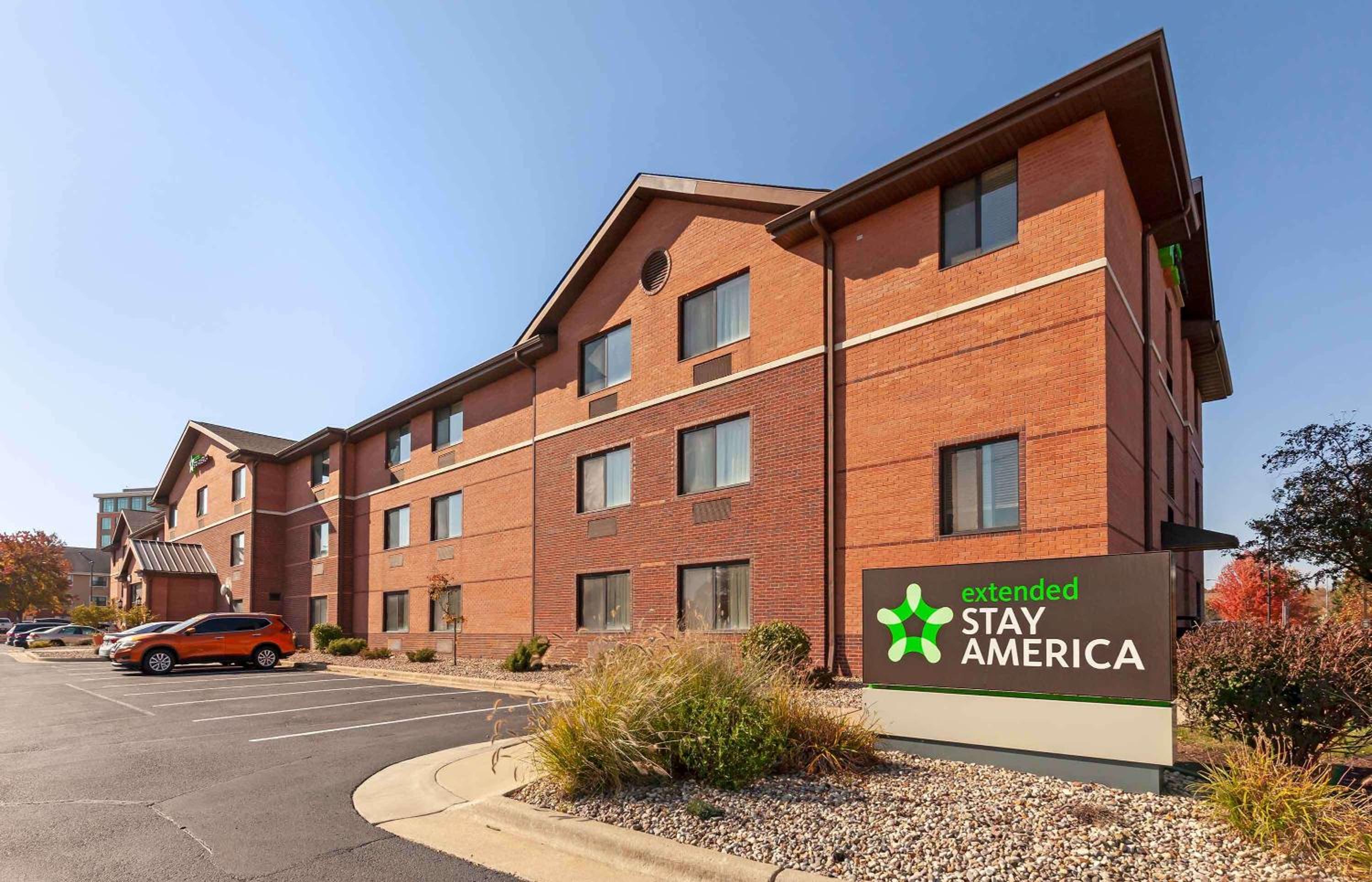 Madison Vacations - Extended Stay America Select Suites - Madison - Old Sauk Rd - Property Image 43