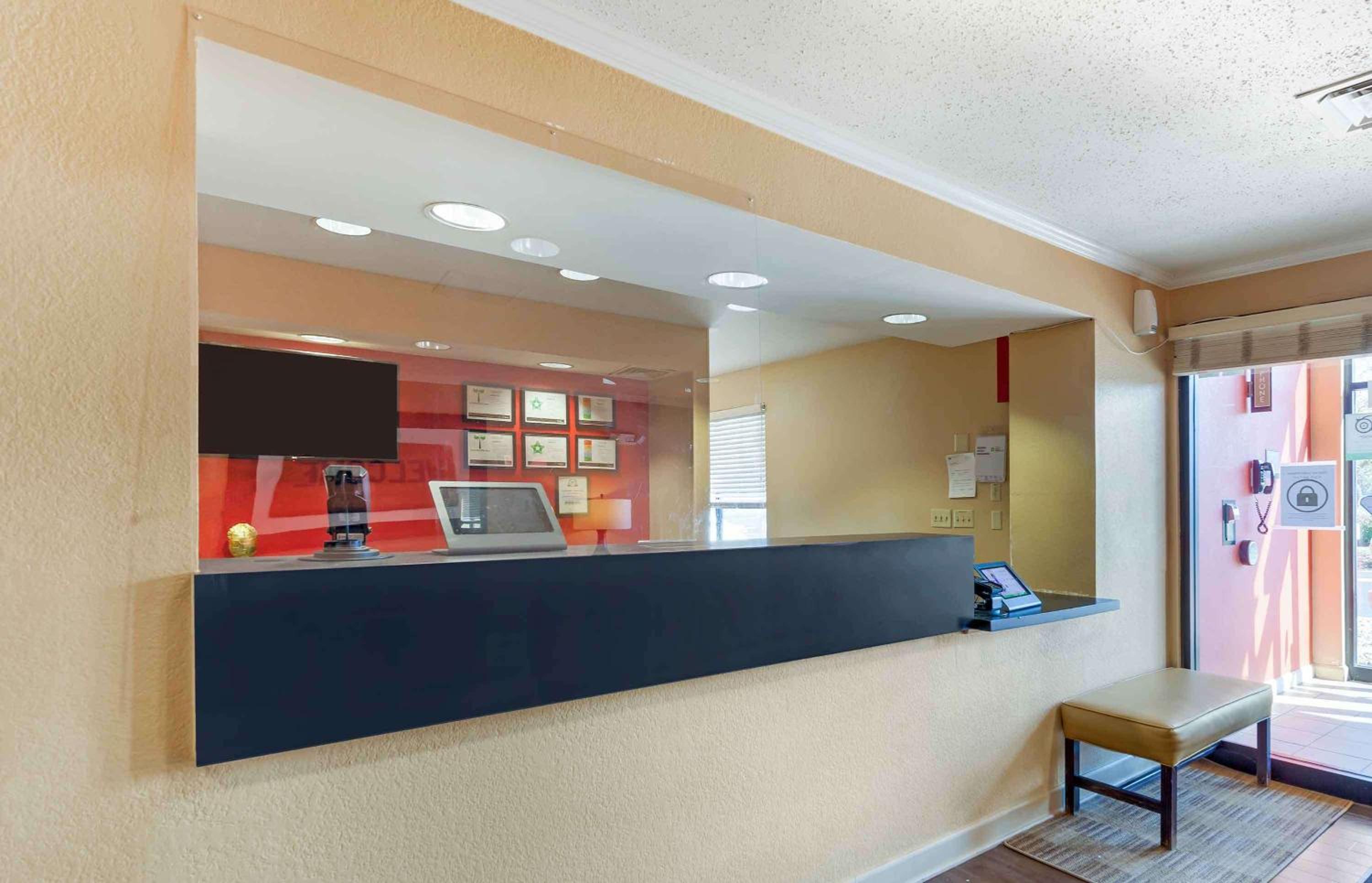 Madison Vacations - Extended Stay America Select Suites - Madison - Old Sauk Rd - Property Image 56