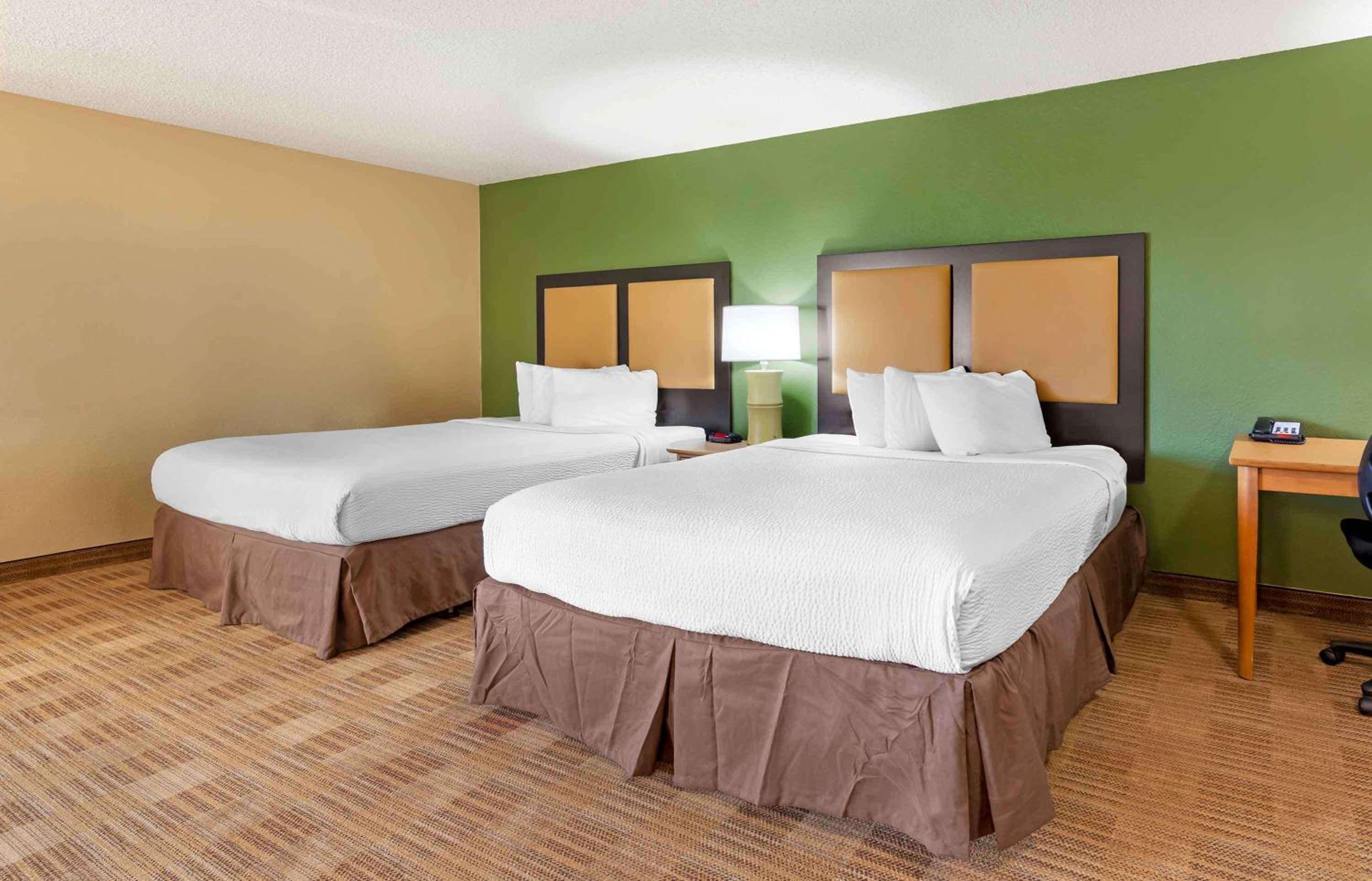 Madison Vacations - Extended Stay America Select Suites - Madison - Old Sauk Rd - Property Image 38