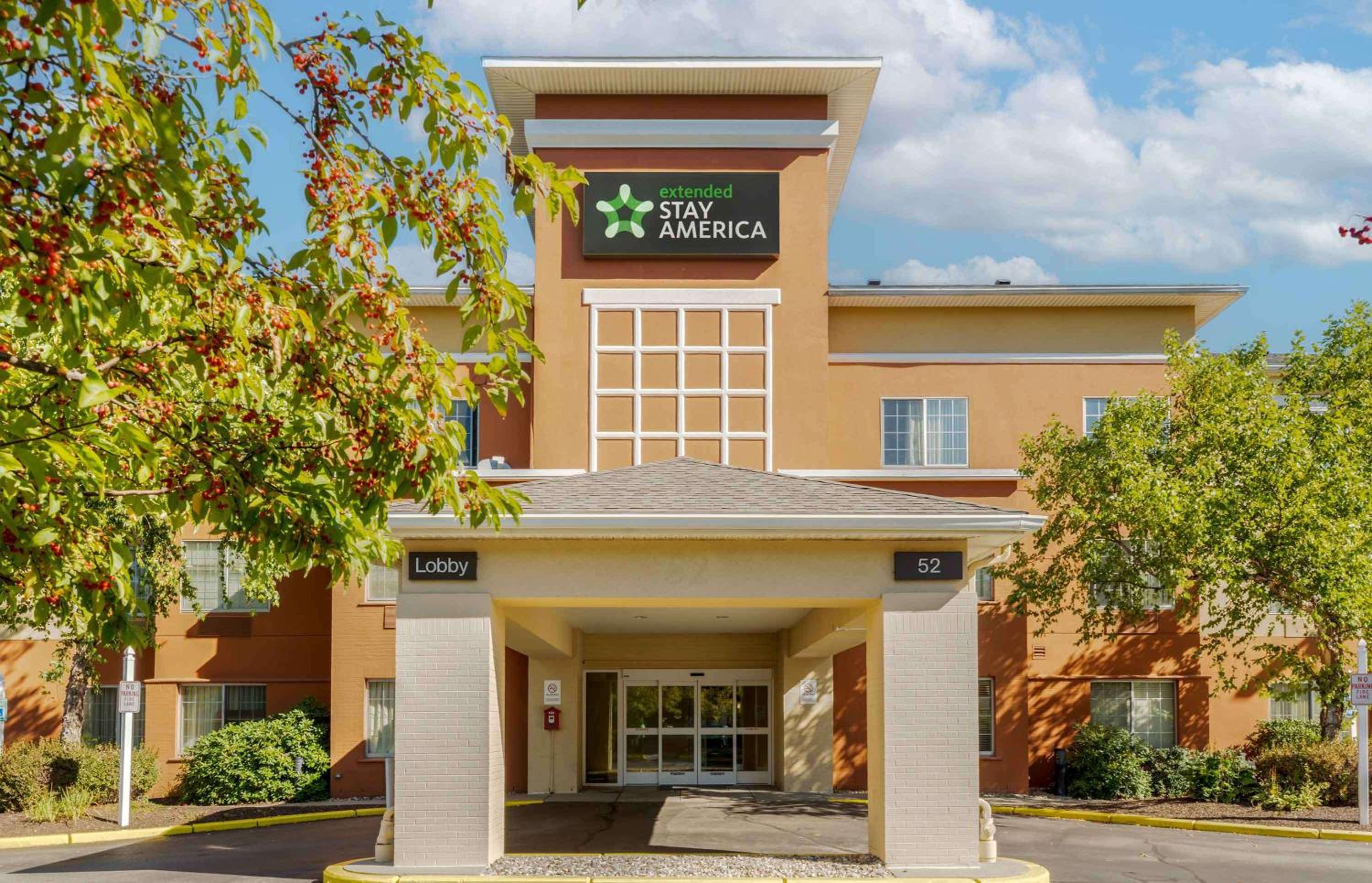 Boston Vacations - Extended Stay America Suites - Boston - Waltham - 52 4th Ave - Property Image 1