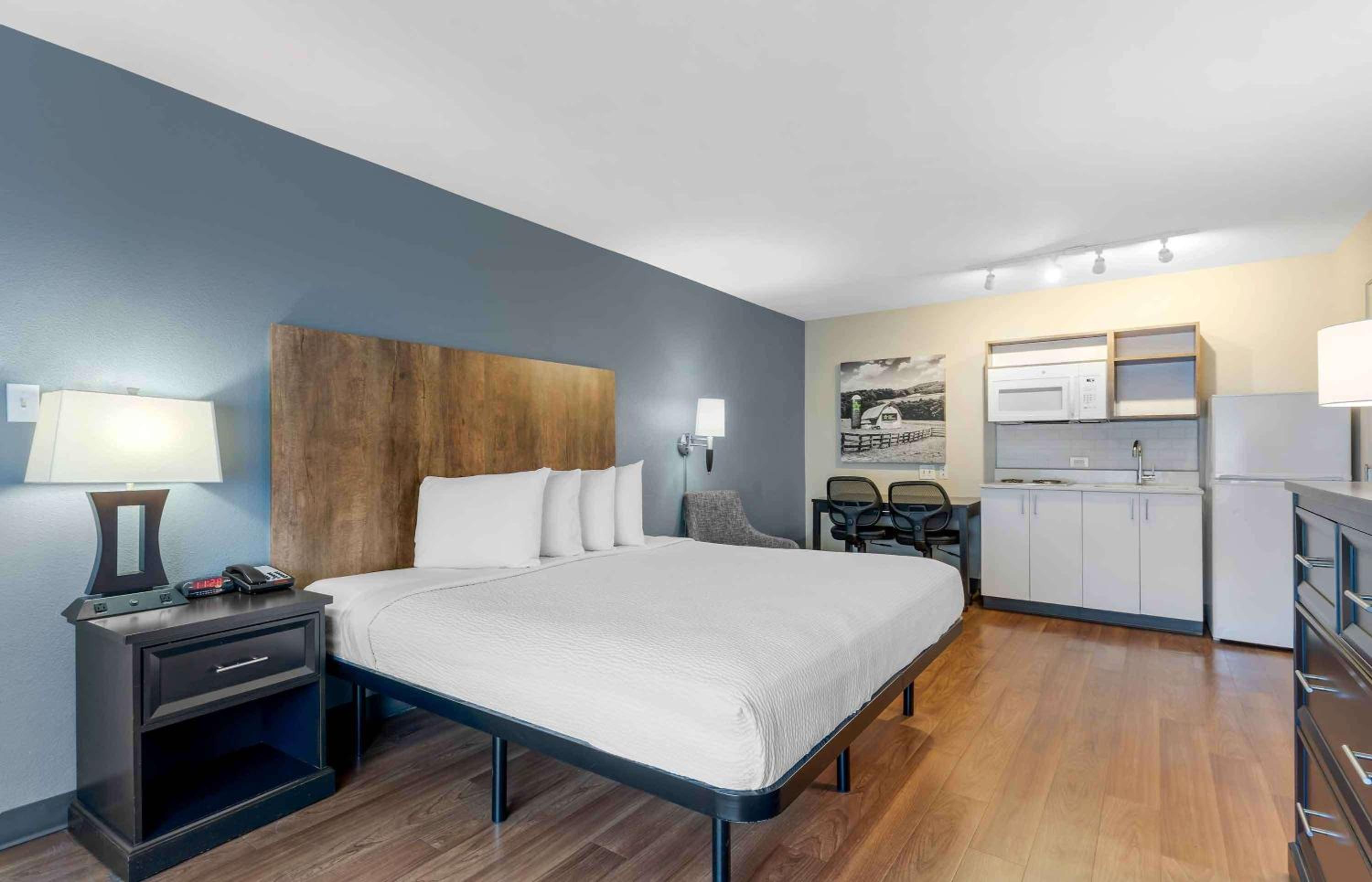 Extended Stay America Suites - San Francisco - San Mateo - SFO - Property Image 10