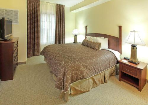 Staybridge Suites Hot Springs by IHG