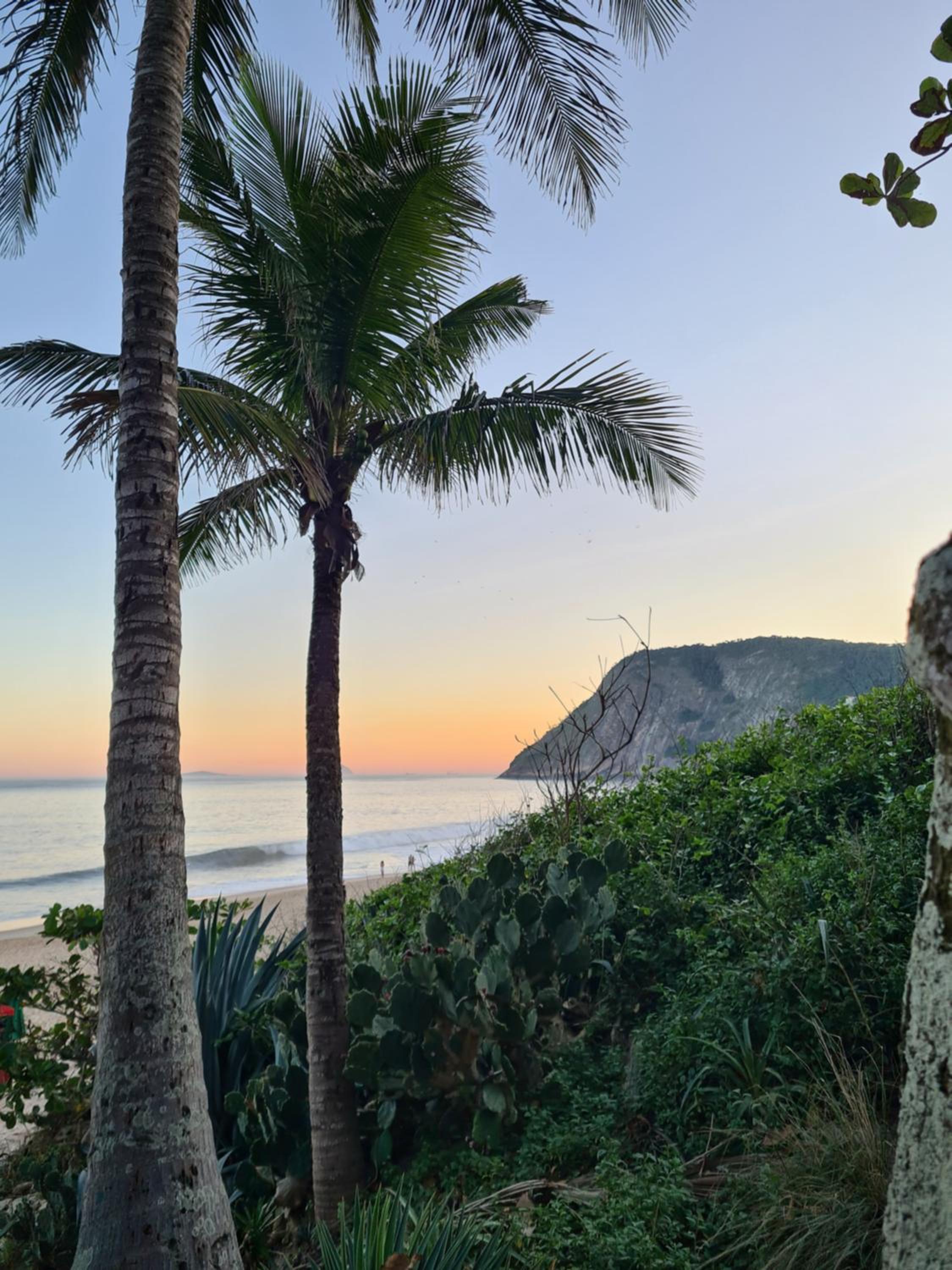 Apartamento em Itacoatiara ao lado da praia