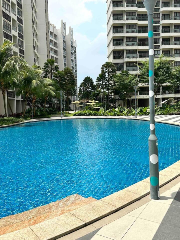 Sun Seaview Country Garden Danga Bay Luxury Condominium