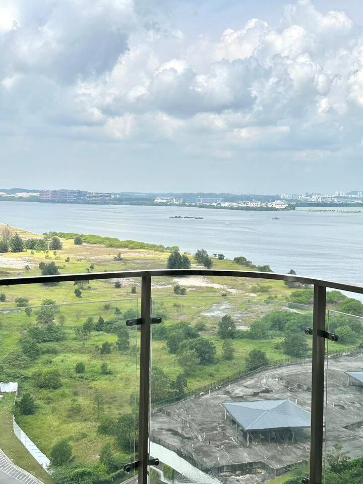 Sun Seaview Country Garden Danga Bay Luxury Condominium