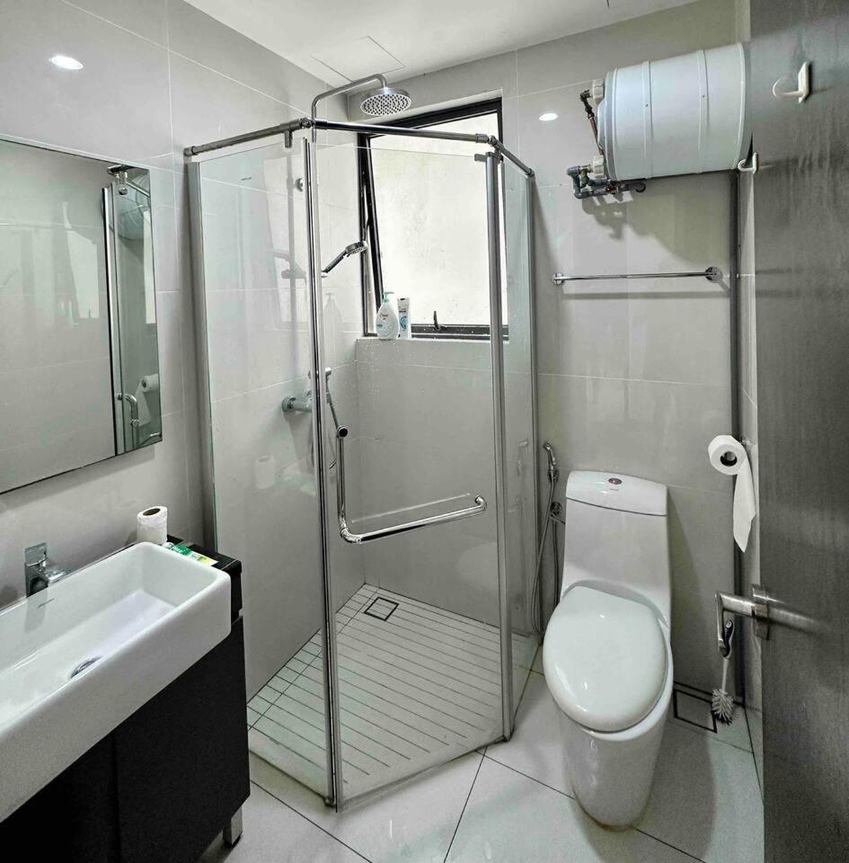 Sun Seaview Country Garden Danga Bay Luxury Condominium