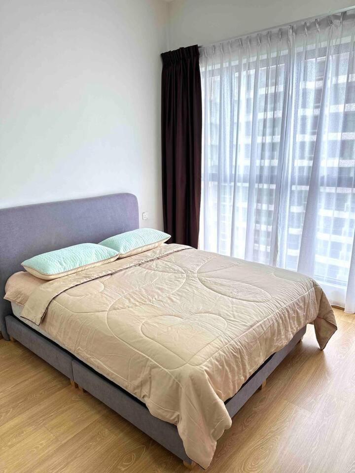 Sun Seaview Country Garden Danga Bay Luxury Condominium