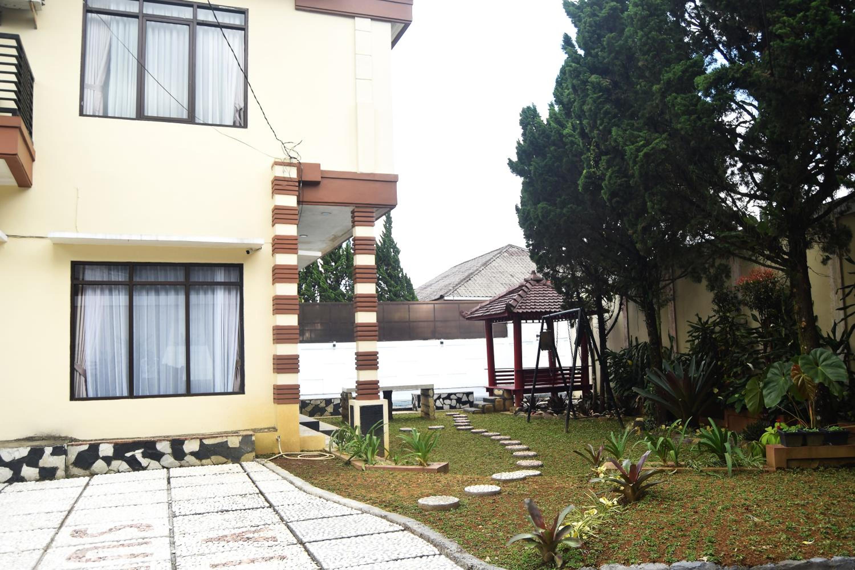 Vila Sultana Cisarua,Puncak 5 Kamar