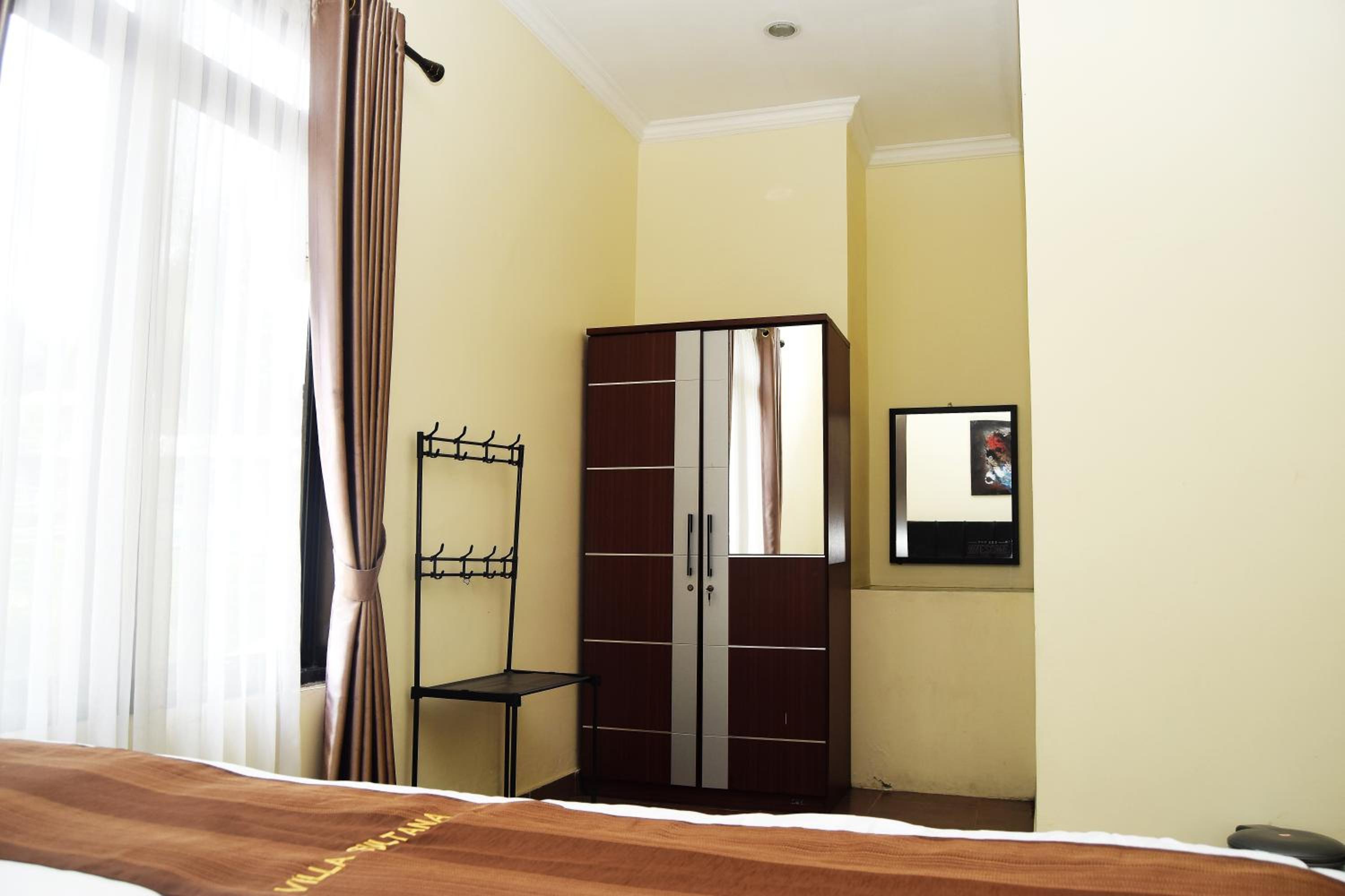 Vila Sultana Cisarua,Puncak 5 Kamar