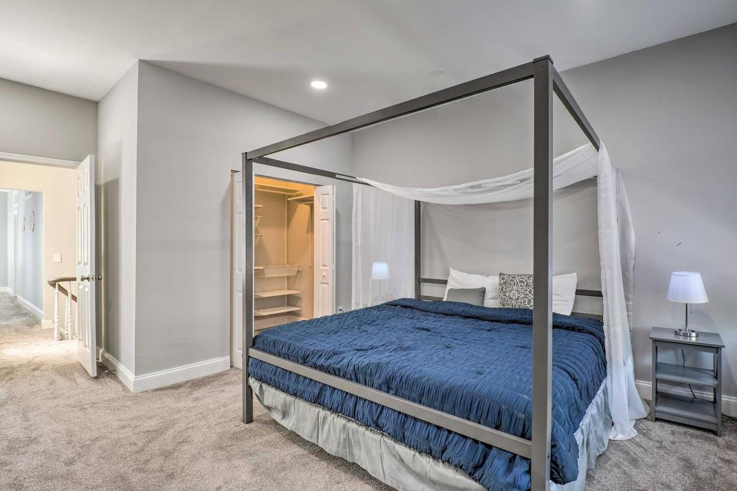 Baltimore Abode, Walk to Cross Street Market! - Property Image 23
