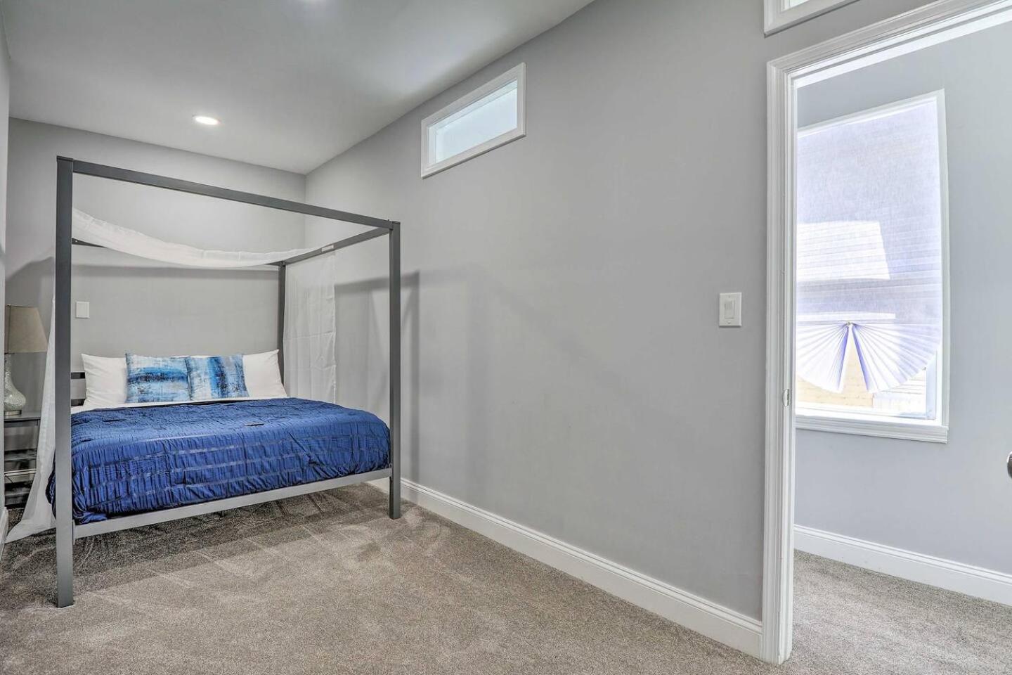 Baltimore Abode, Walk to Cross Street Market! - Property Image 10