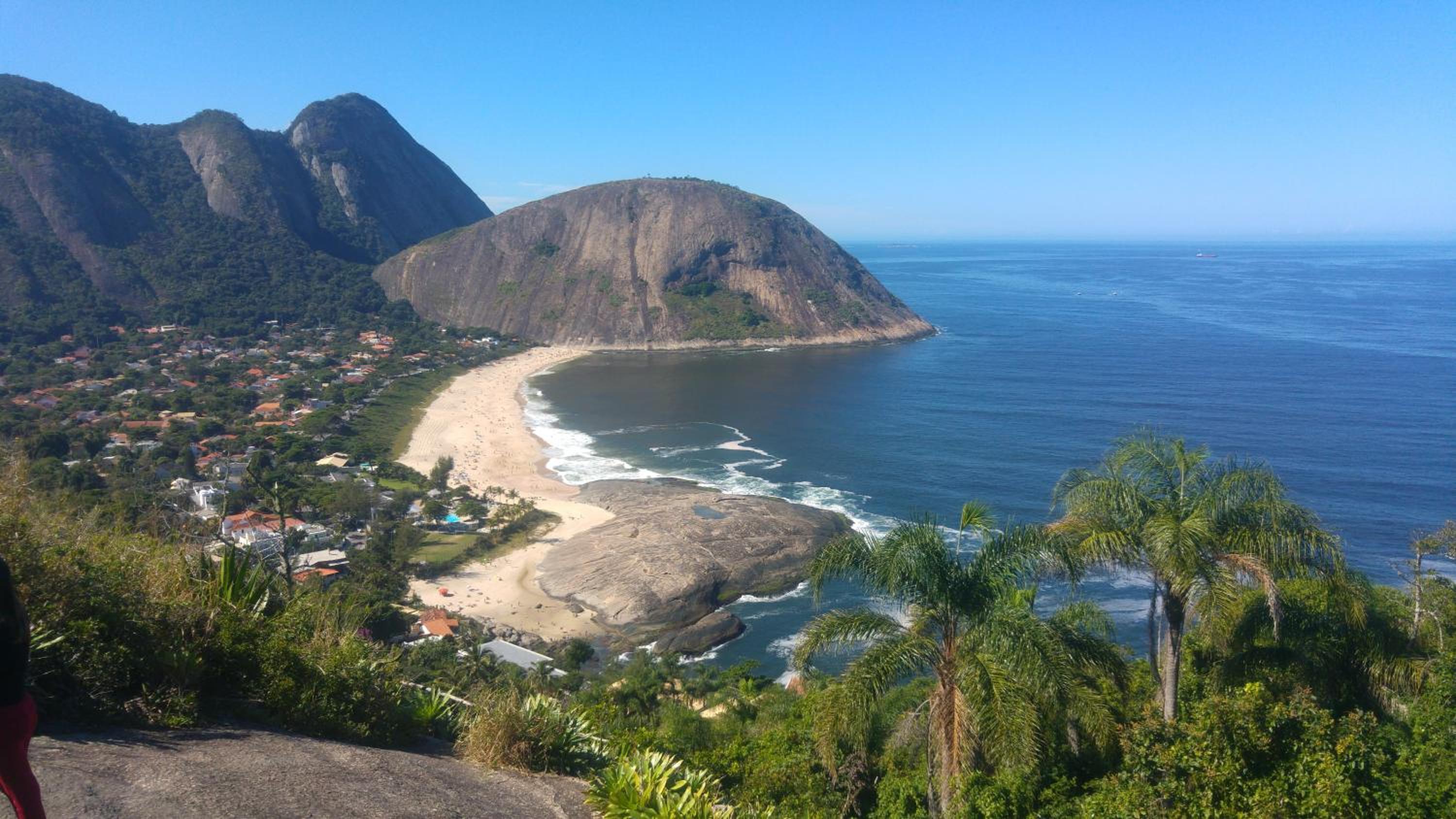 Apartamento em Itacoatiara ao lado da praia