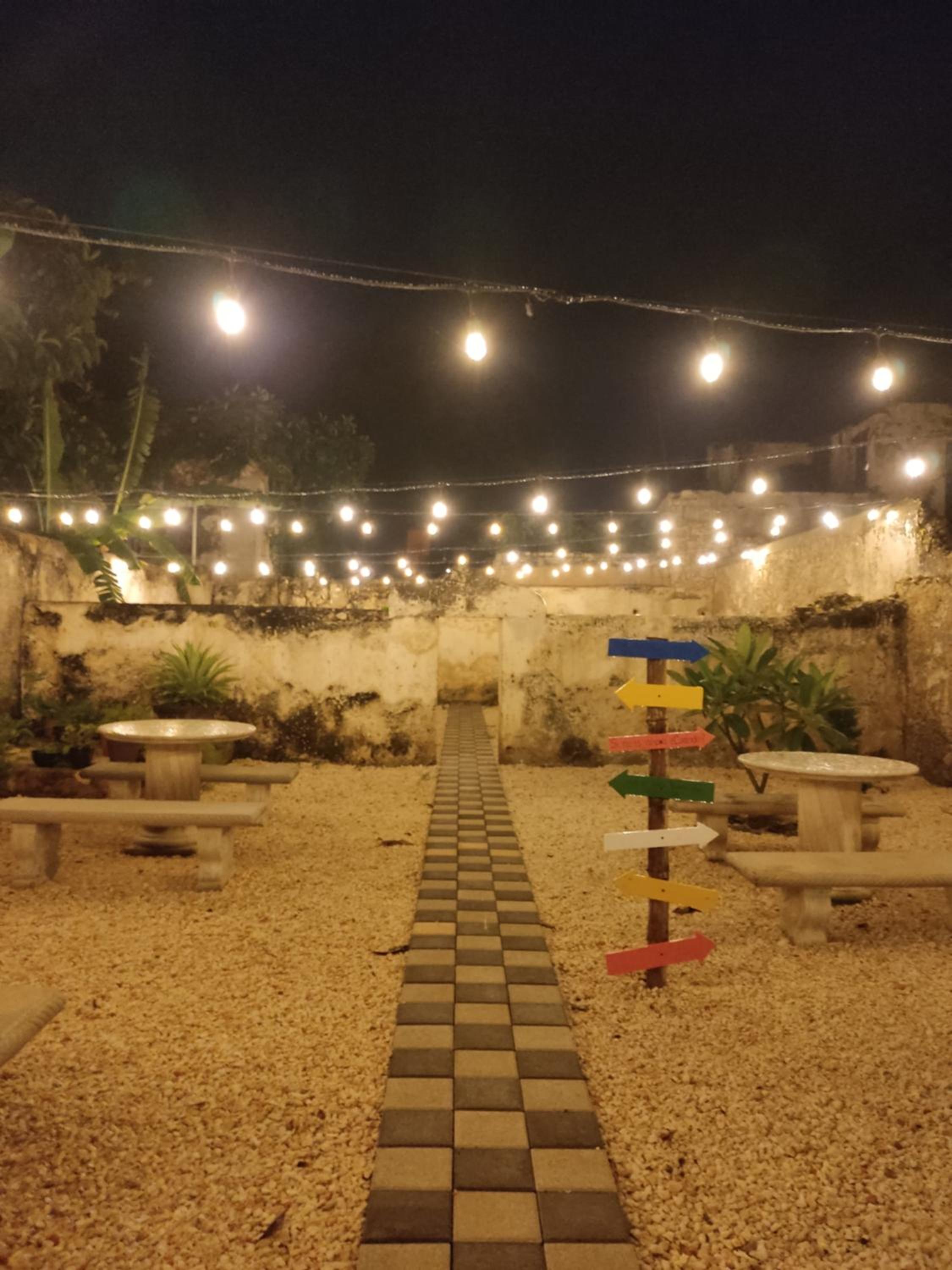 MELISA HOSTAL view 2