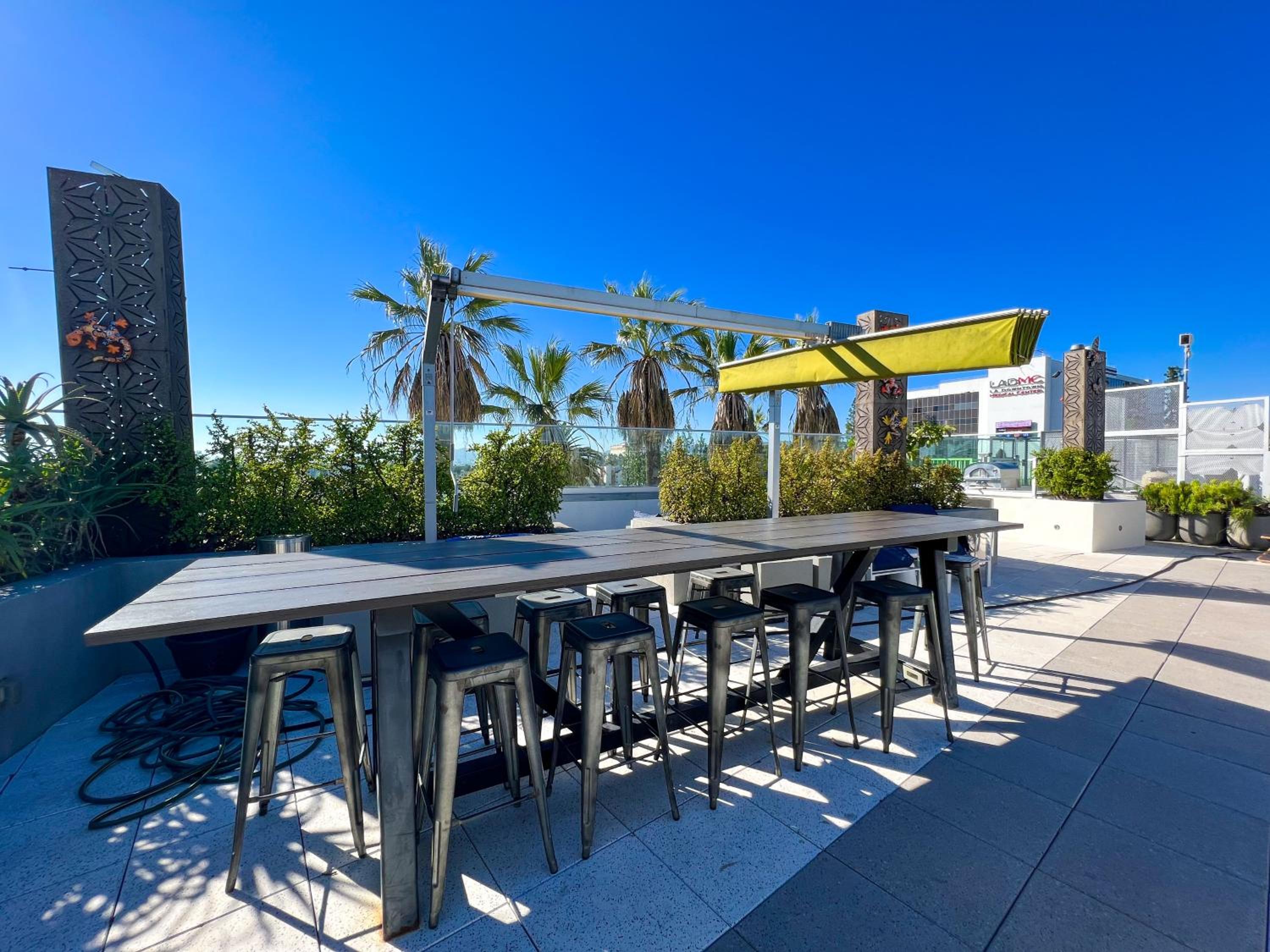 LUXURY LA PENTHOUSE PRIME LOCATION Min from HOLLYWOOD and DOWNTOWN