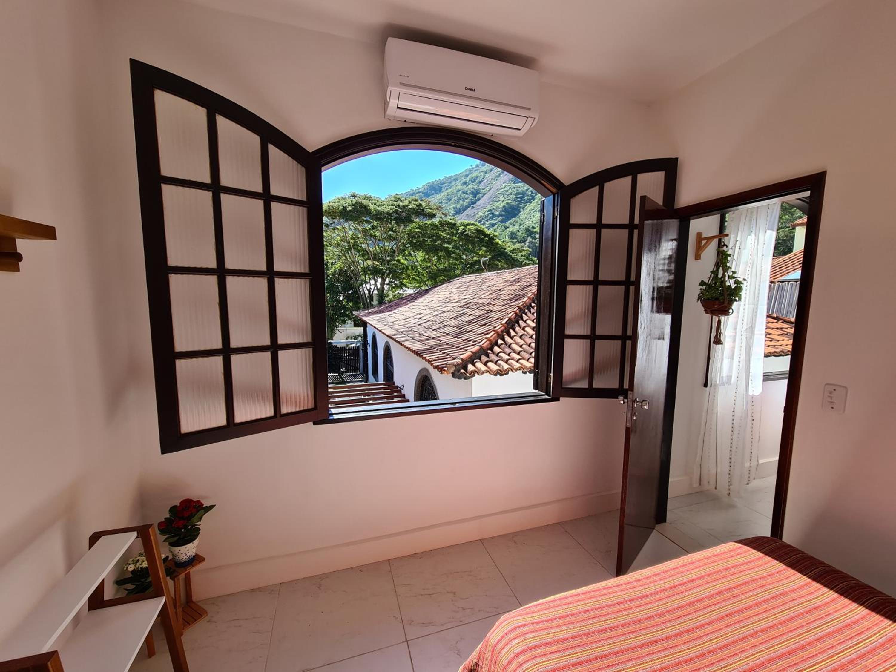 Apartamento em Itacoatiara ao lado da praia