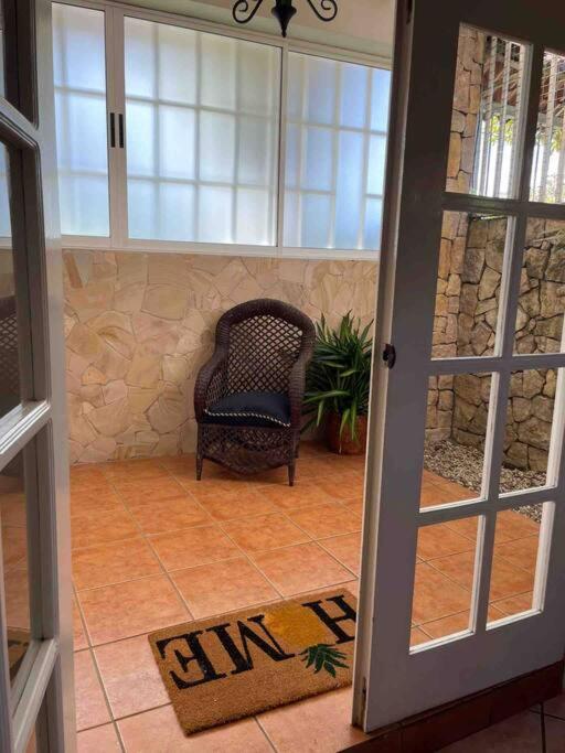 Cozy, central, and smart in Ciudad Colón - 3bedrm